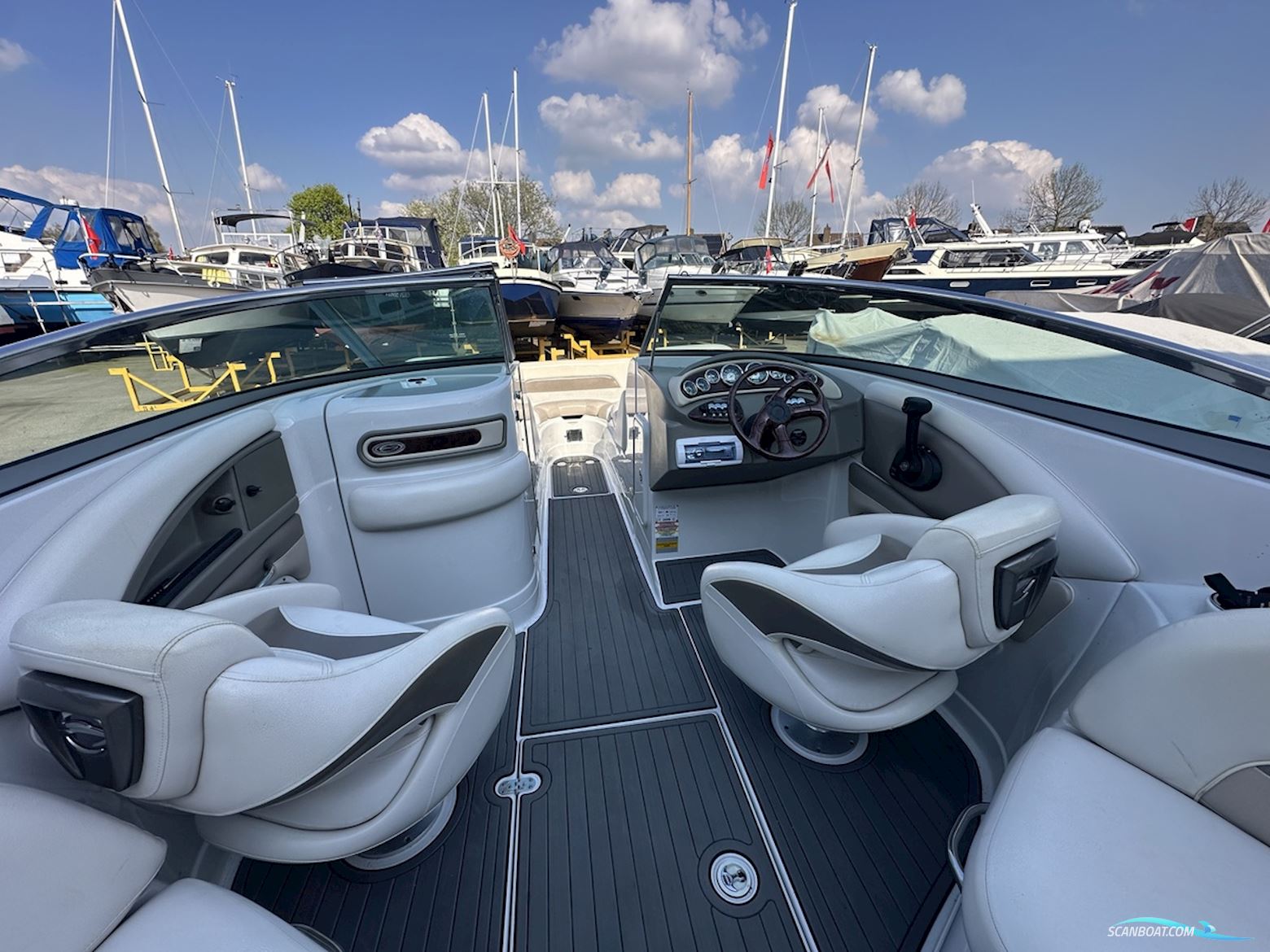 Crownline E6