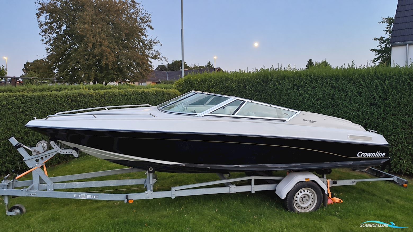 Crownline