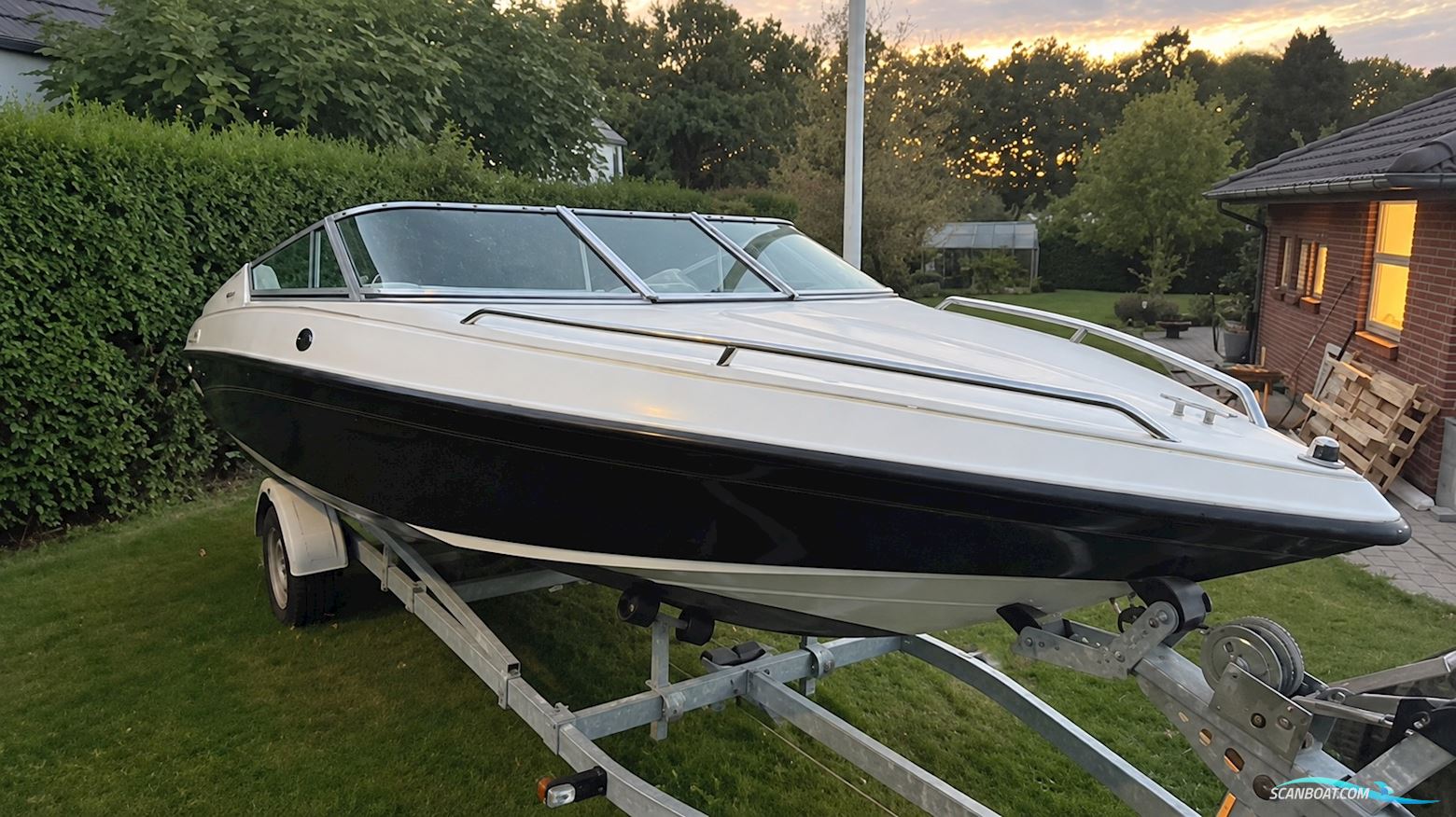 Crownline