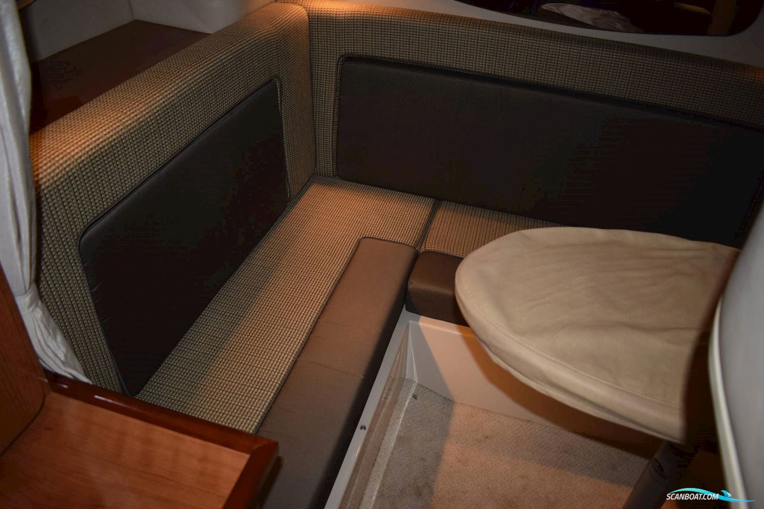 Cruiser Yachts 300 Express - Twin Volvo Penta D3/Udstyr - Diesel