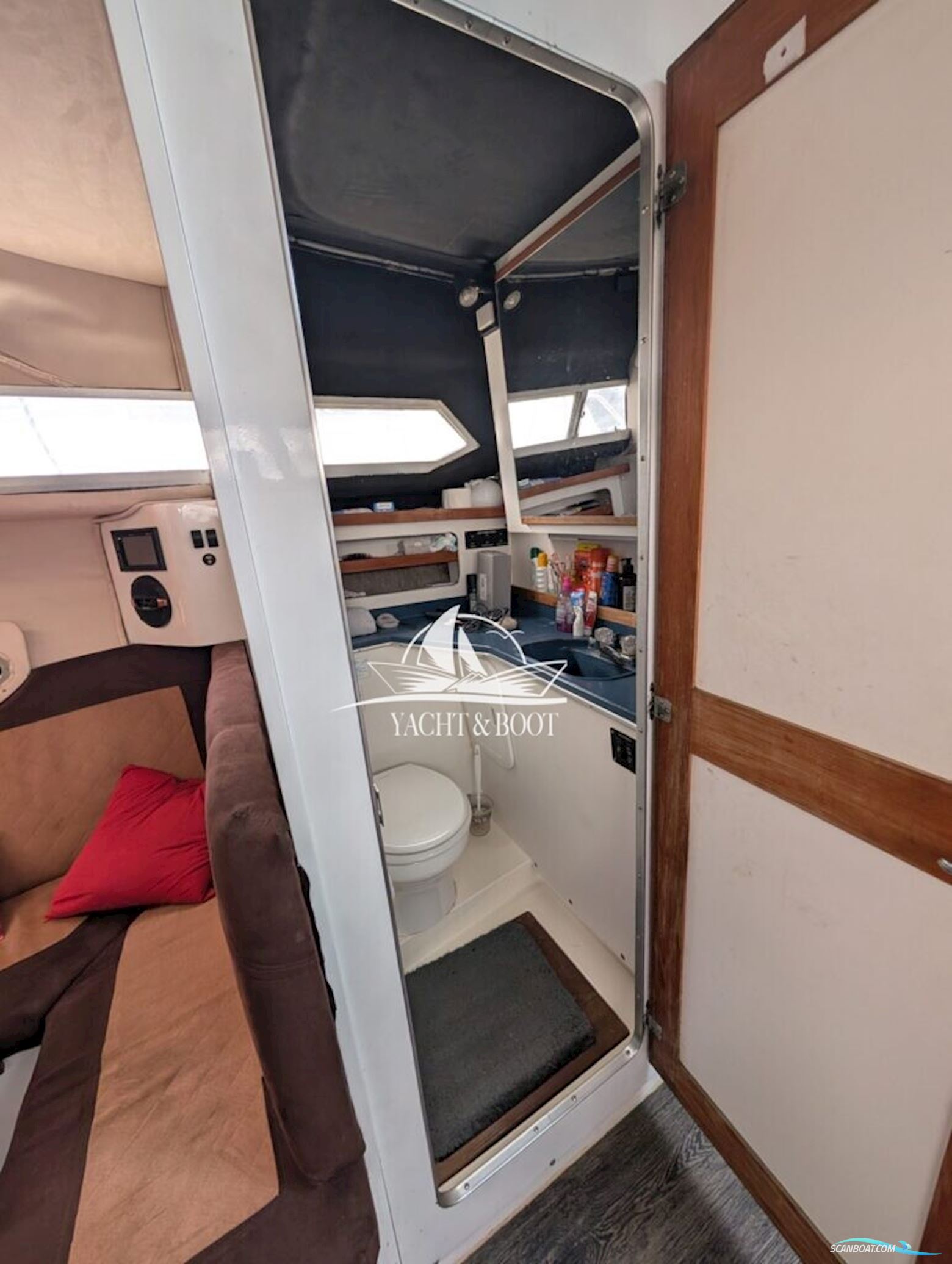 Cruiser Yachts 3270 Esprit