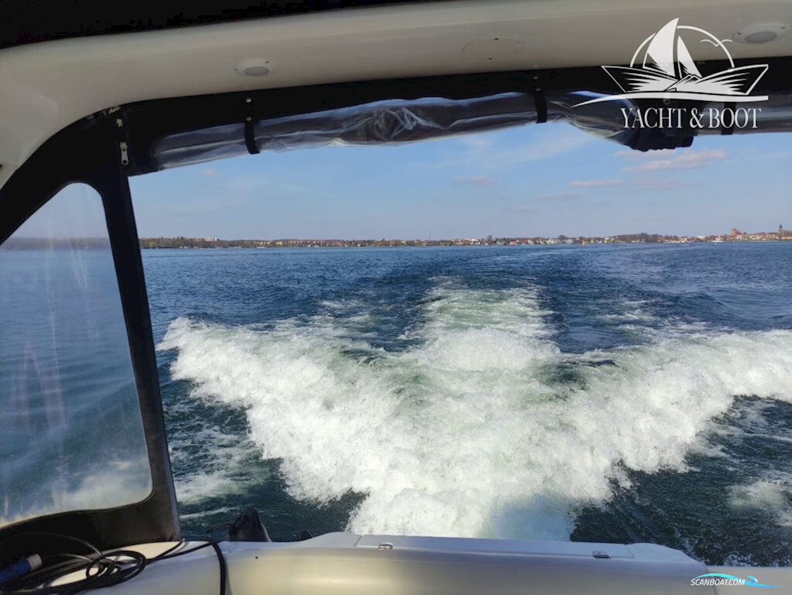 Cruiser Yachts Rogue 3075