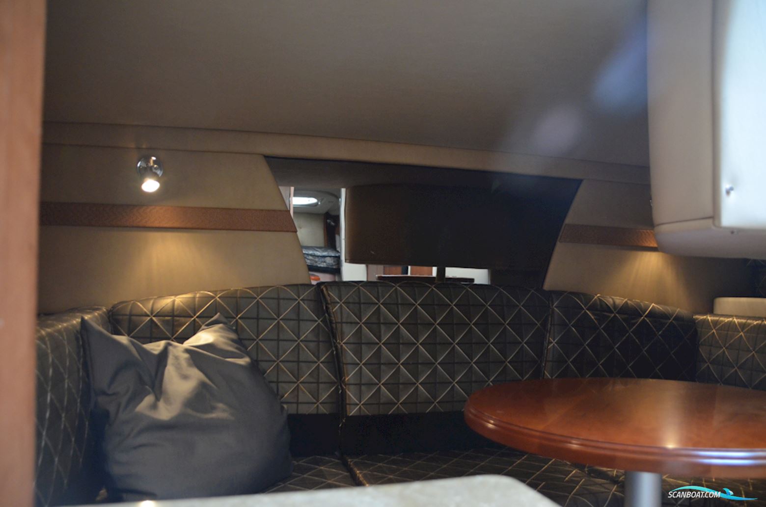 CRUISERS 330 Express