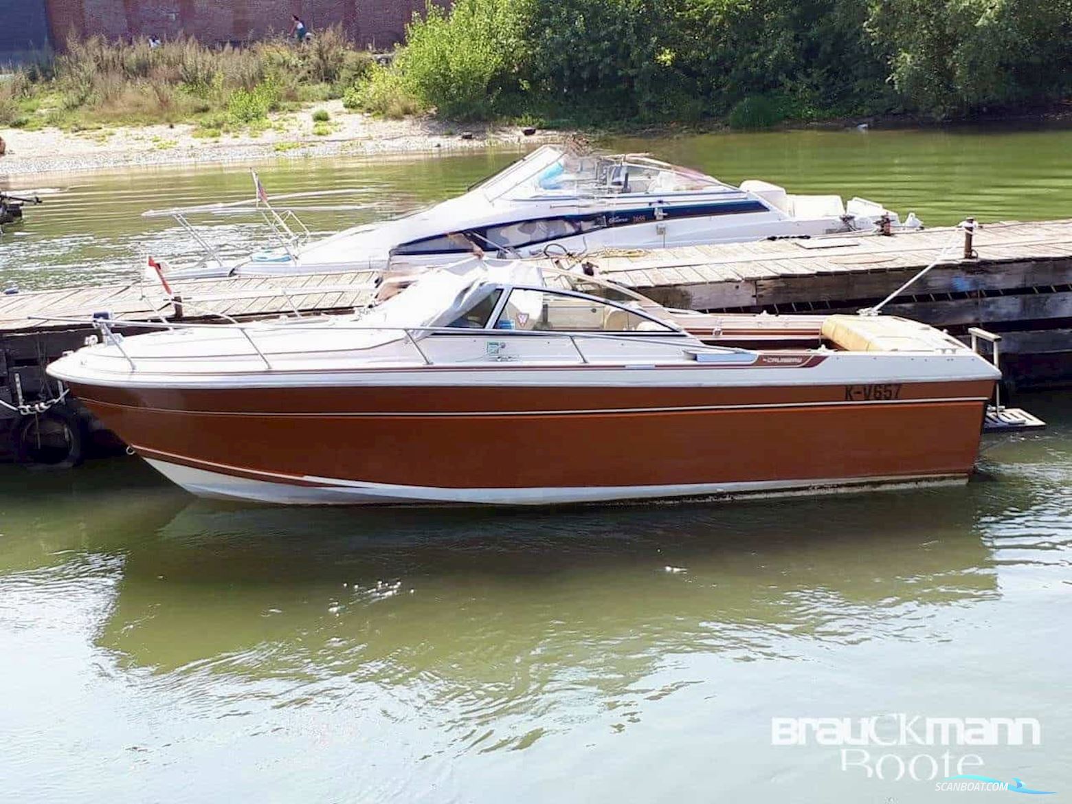 Cruisers Baron 222 Motorboot 1983, mit Mercruiser motor, Deutschland