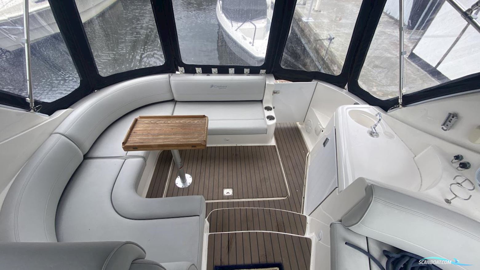 Cruisers Yacht 340 Express