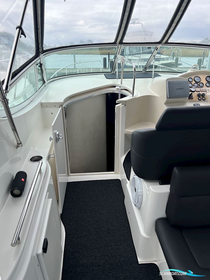 Cruisers Yacht Rouge 3075