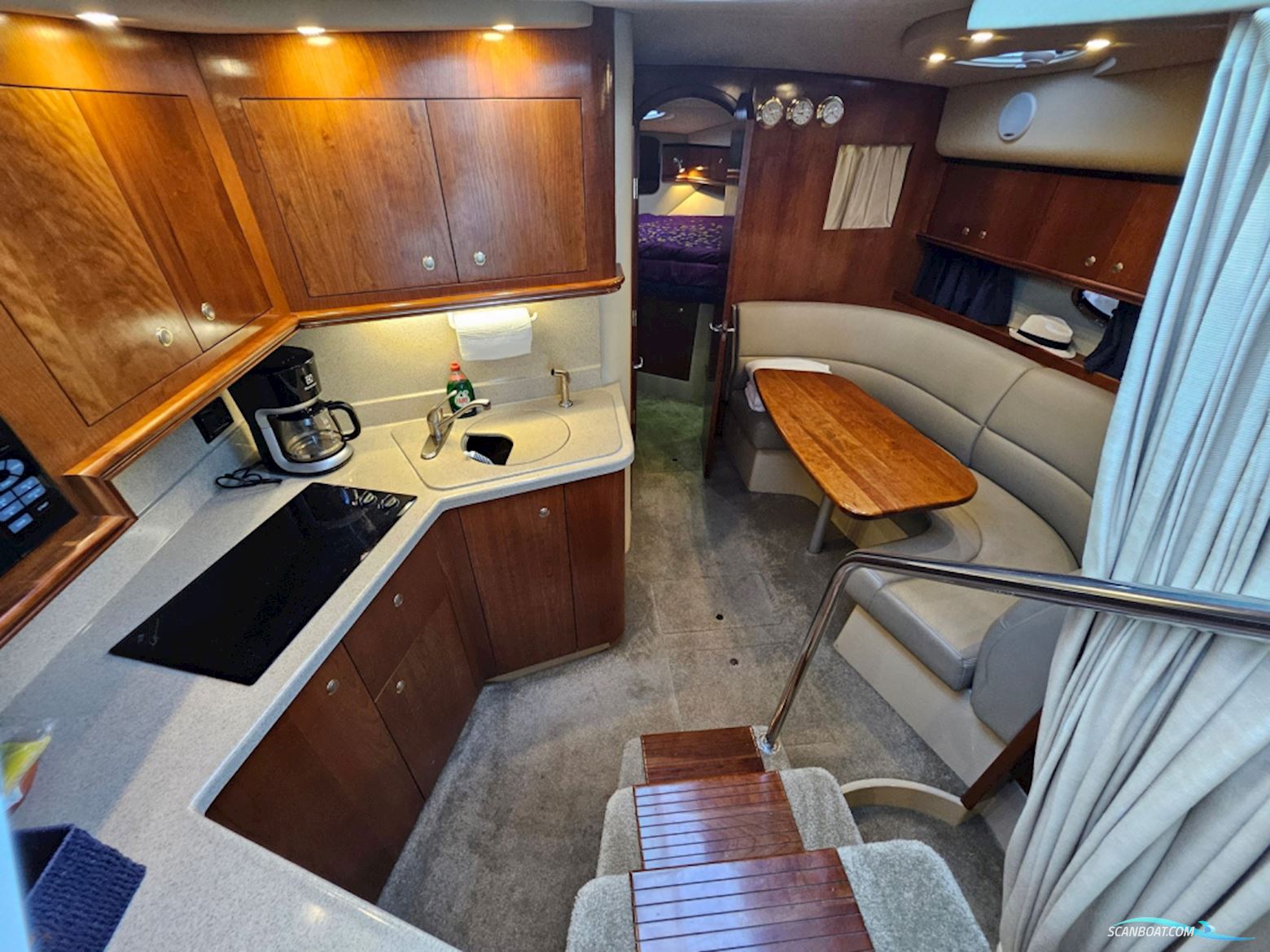 Cruisers Yachts 340 Express