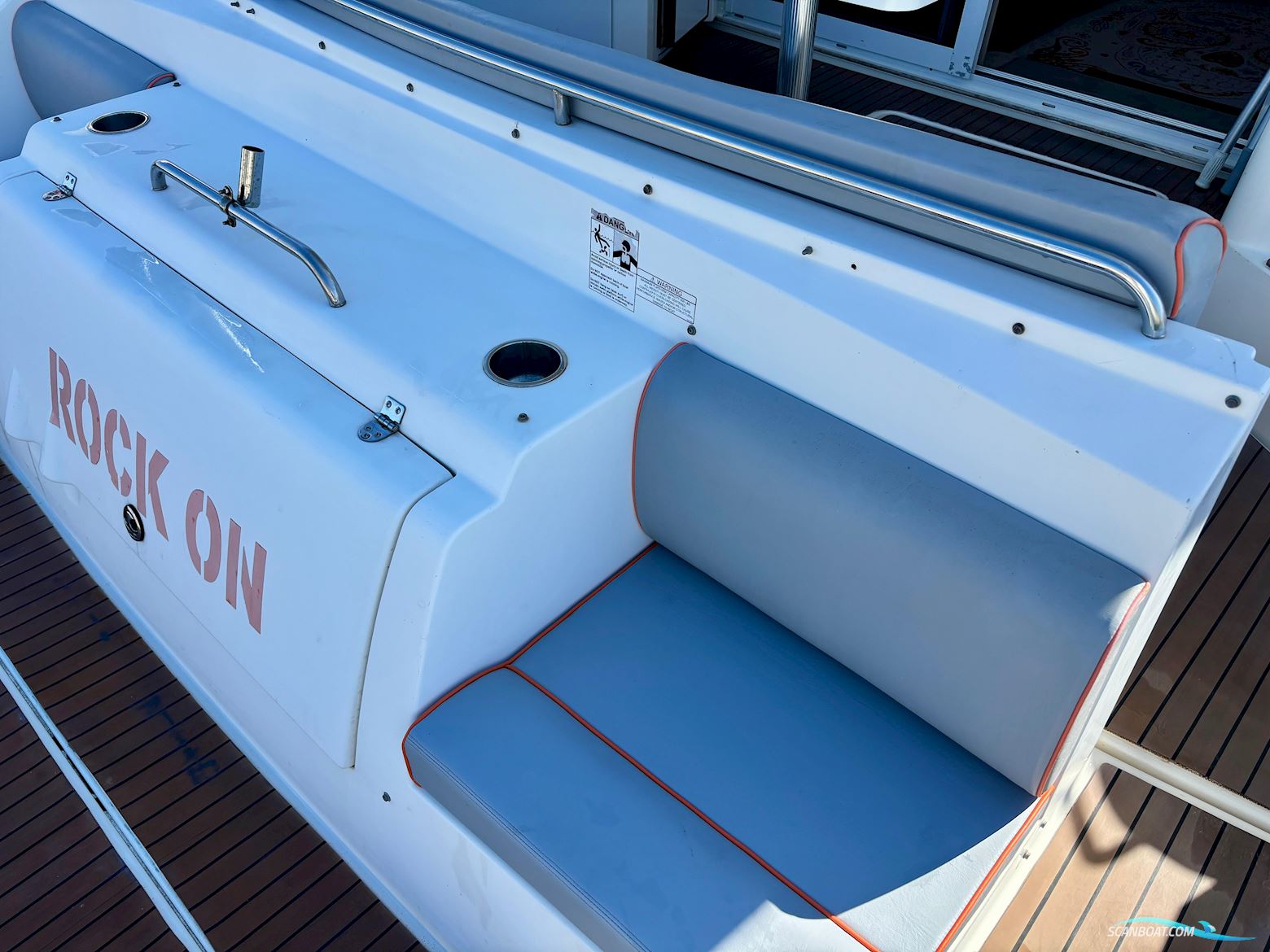 Cruisers Yachts 447 Sport Sedan