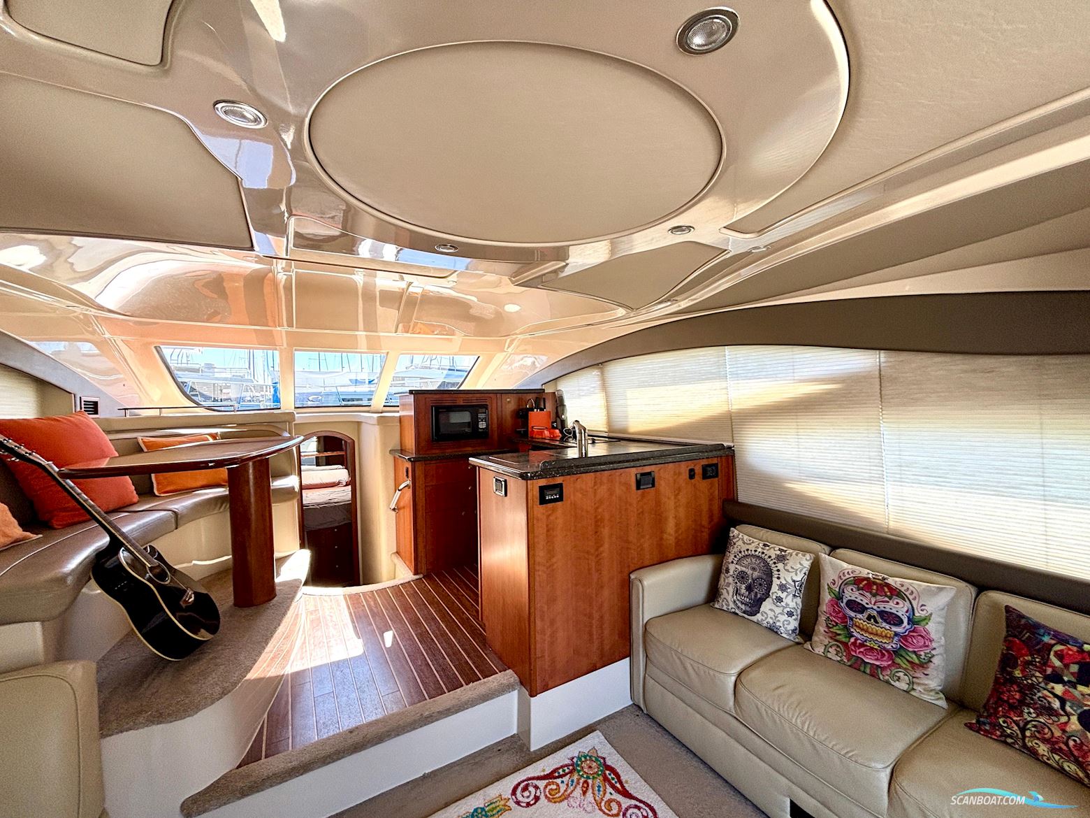 Cruisers Yachts 447 Sport Sedan