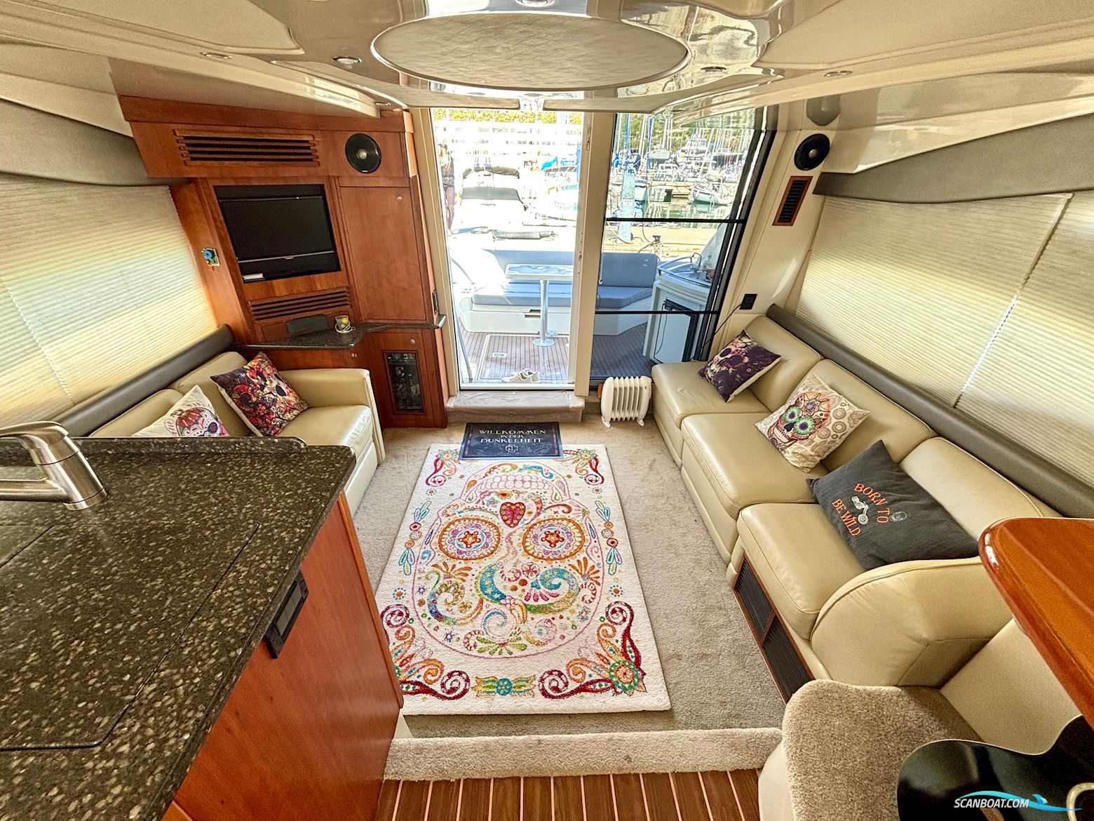 Cruisers Yachts 447 Sport Sedan