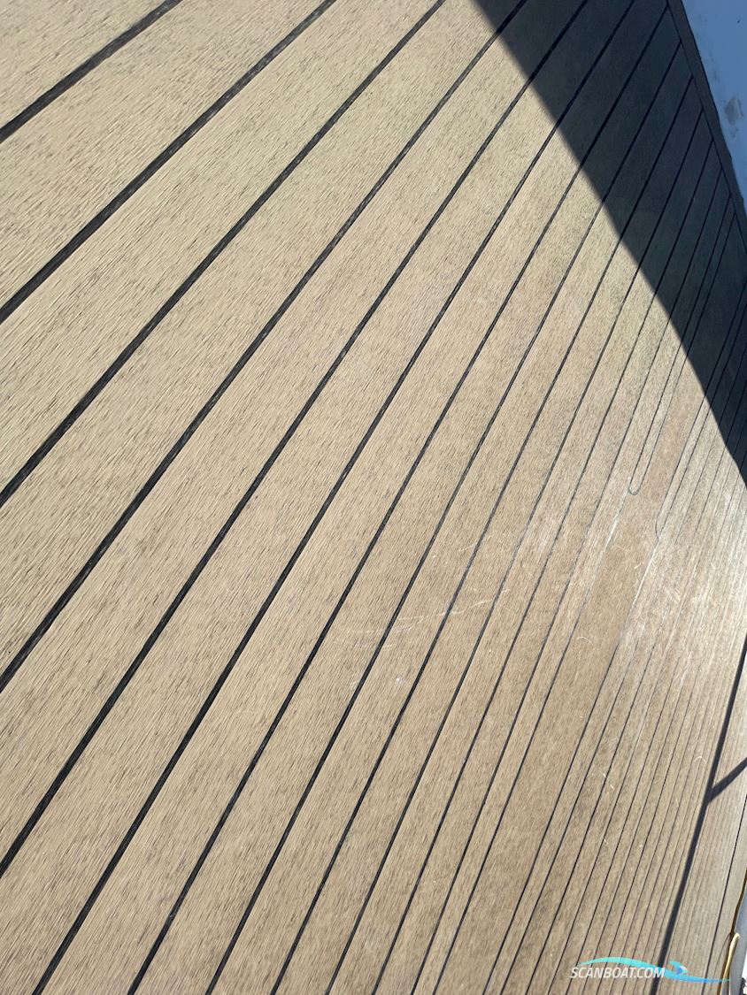 CT 35 Sun Deck Trawler