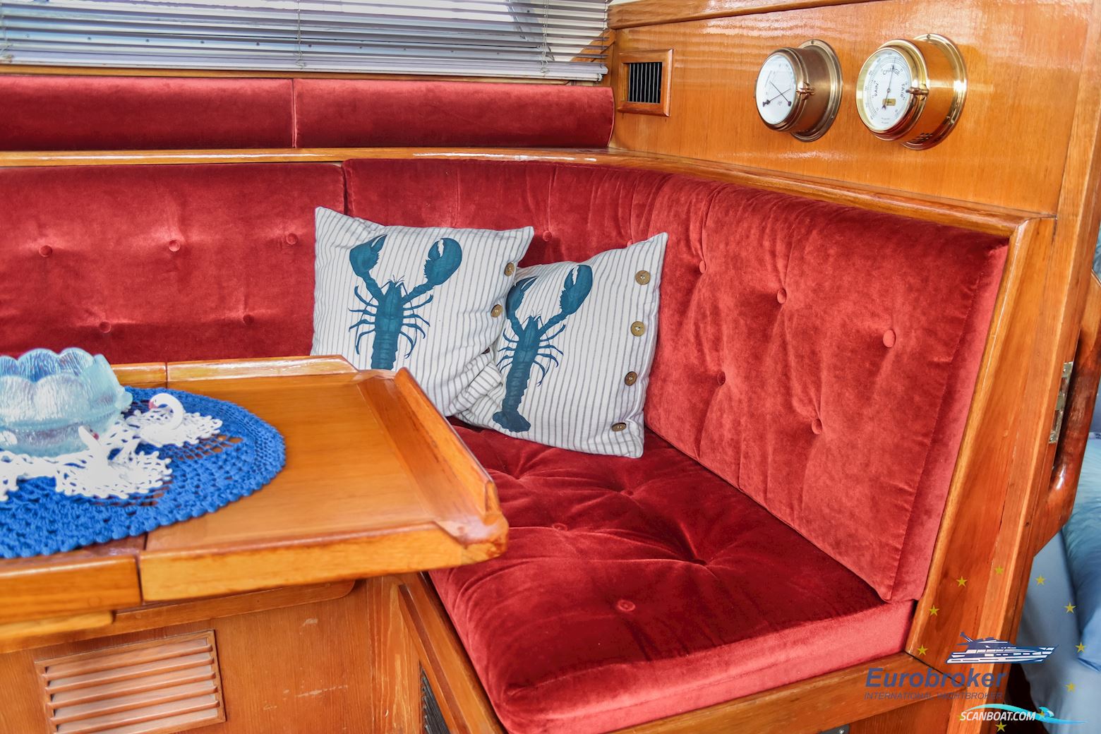 CT 35 Sun Deck Trawler