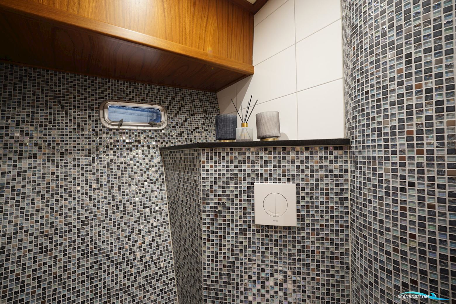 Custen Kruiser 18.00 VS