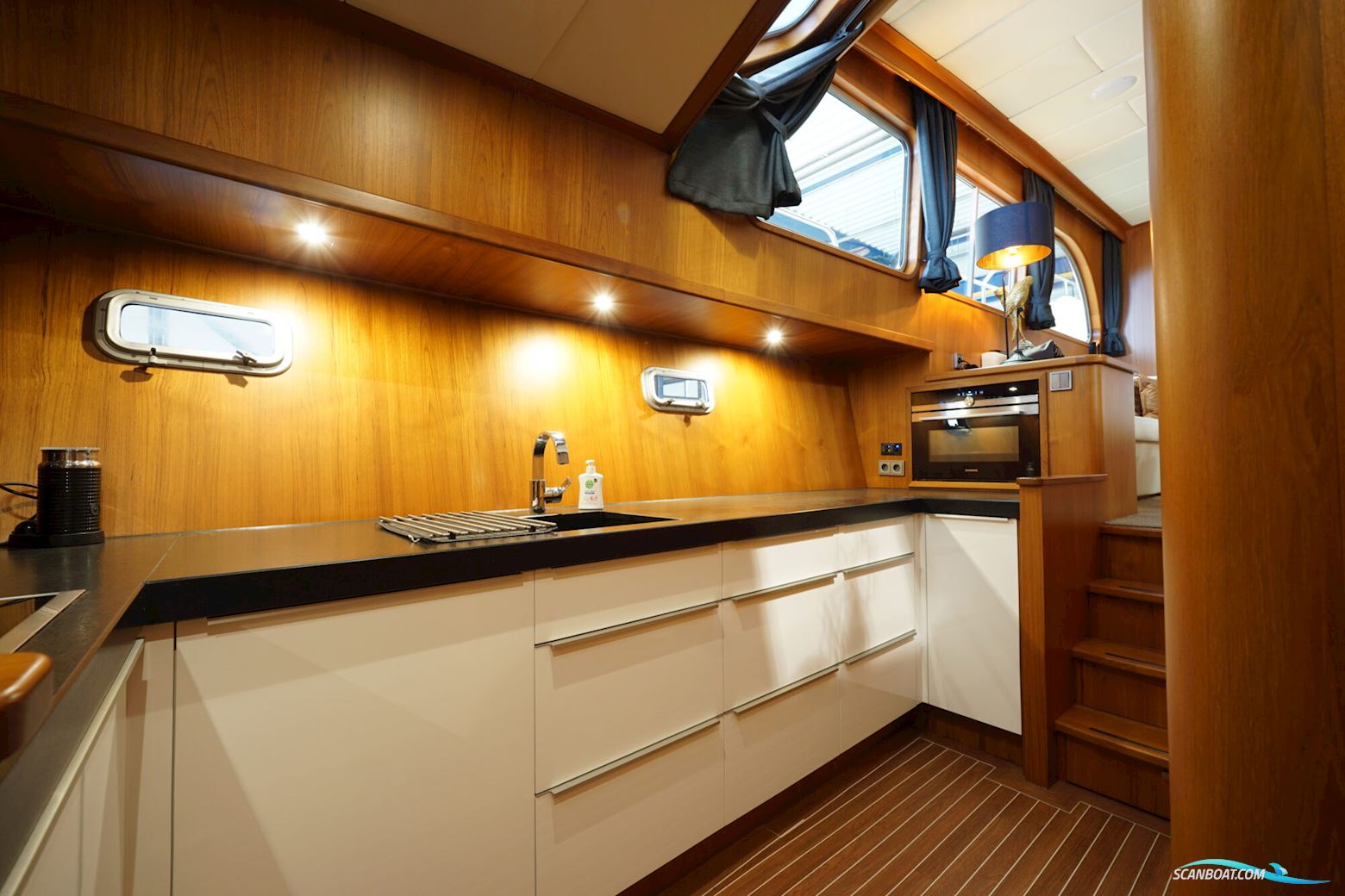 Custen Kruiser 18.00 VS