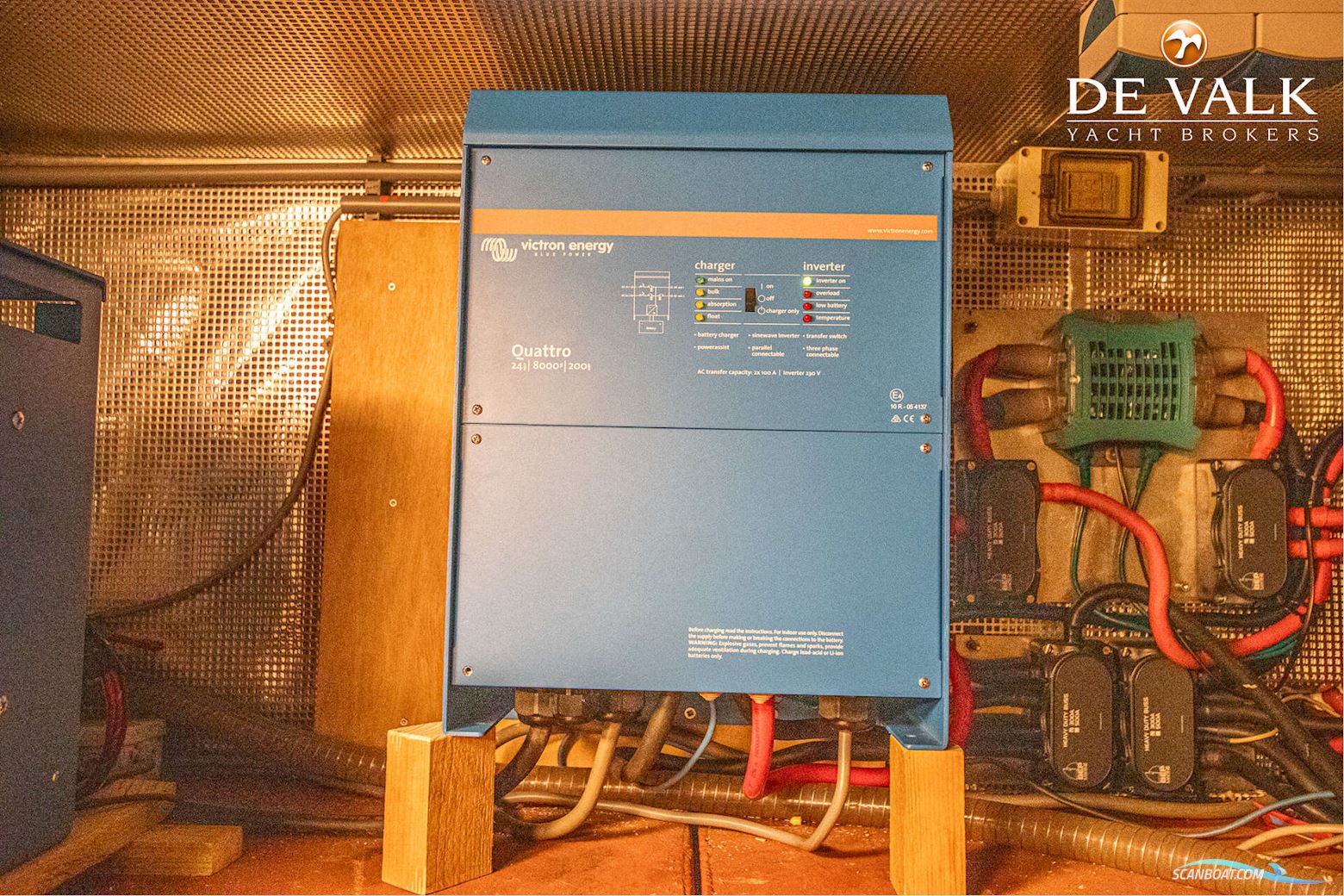 Custom Built Live Aboard 1800