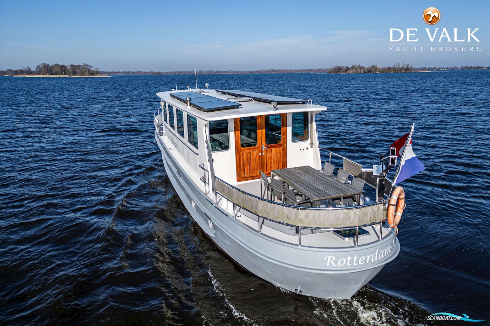 Custom Built Live Aboard 1800