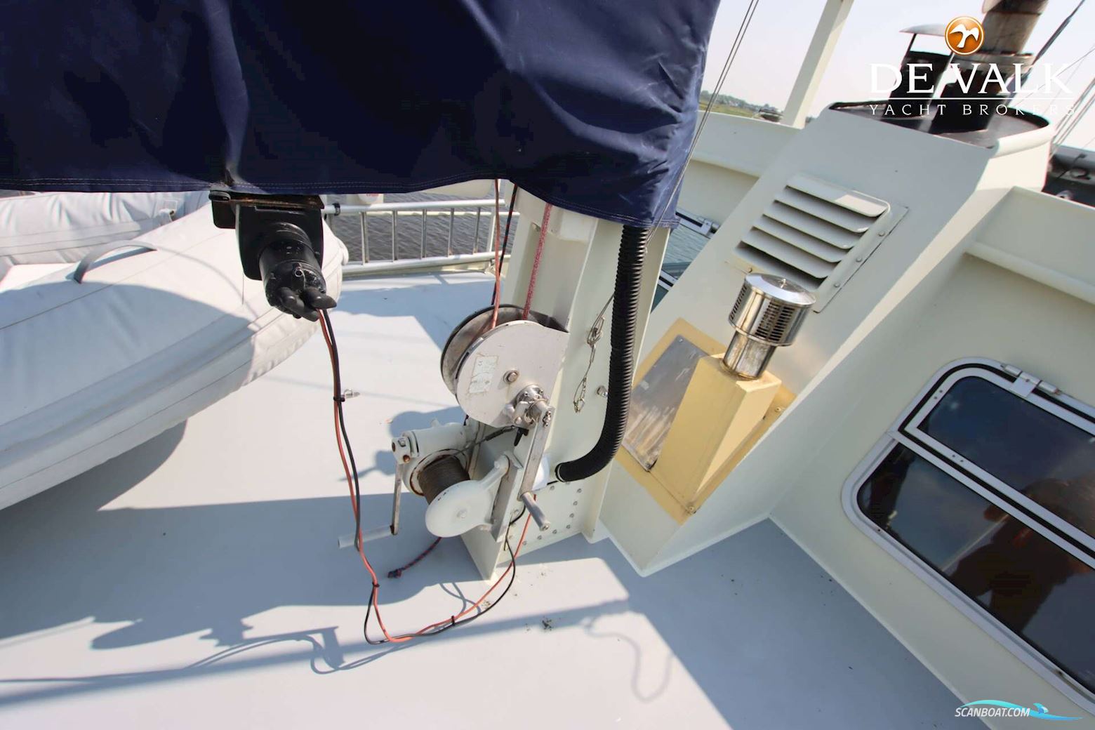 CUSTOM Explorer Trawler 1800