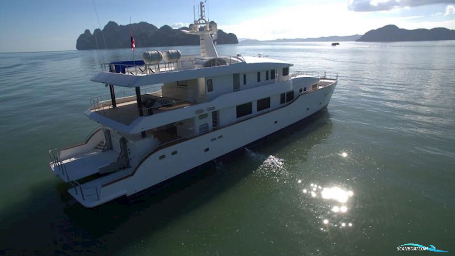 Custom Power Catamaran 37M