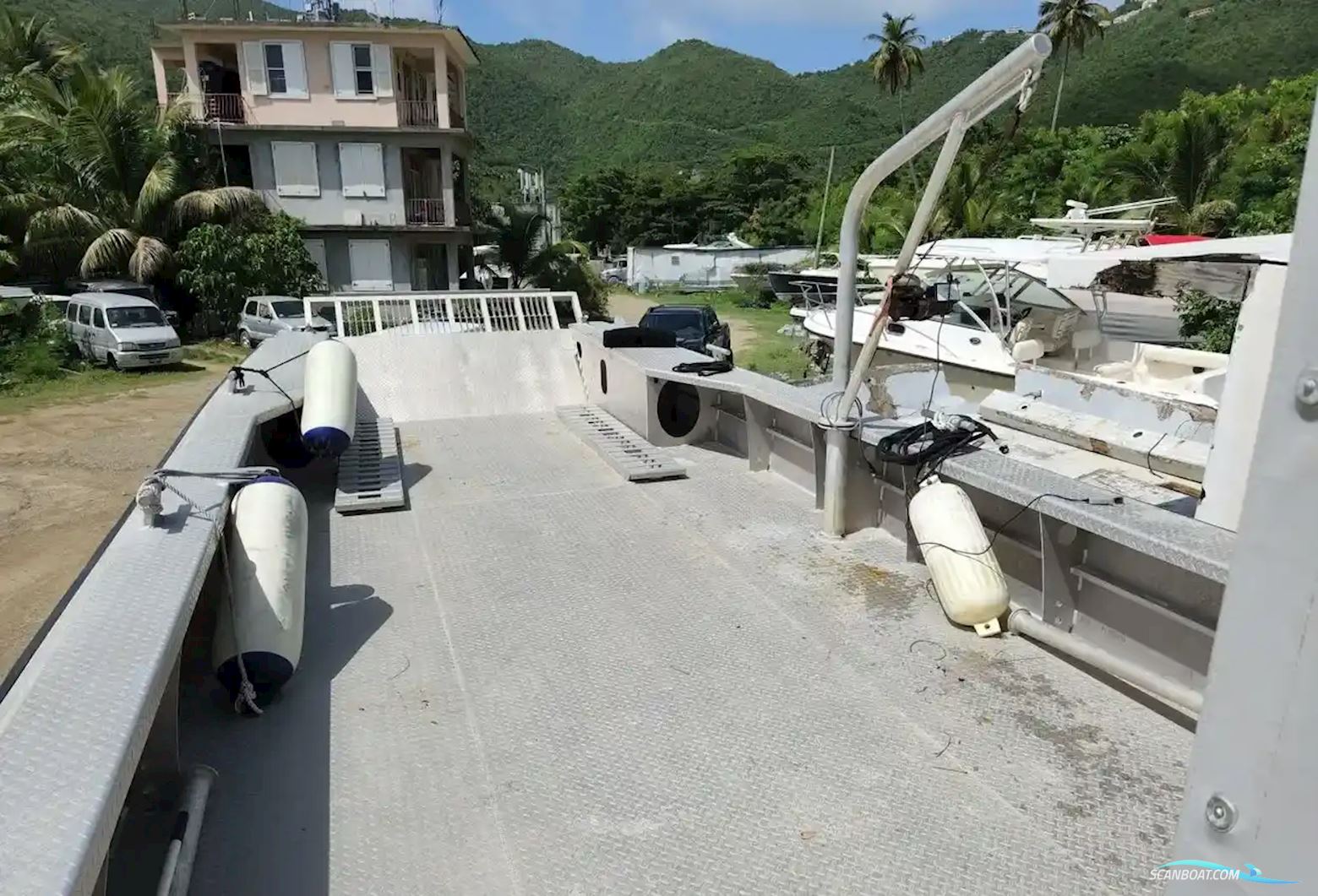 CUSTOM Scully’s Aluminum Boats Inc. Model: 3612LC2