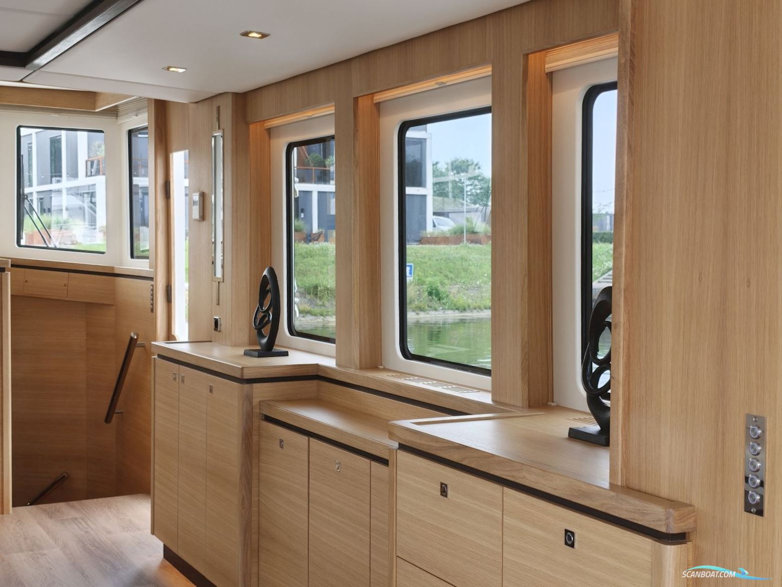 De Alm Grand Voyager 65