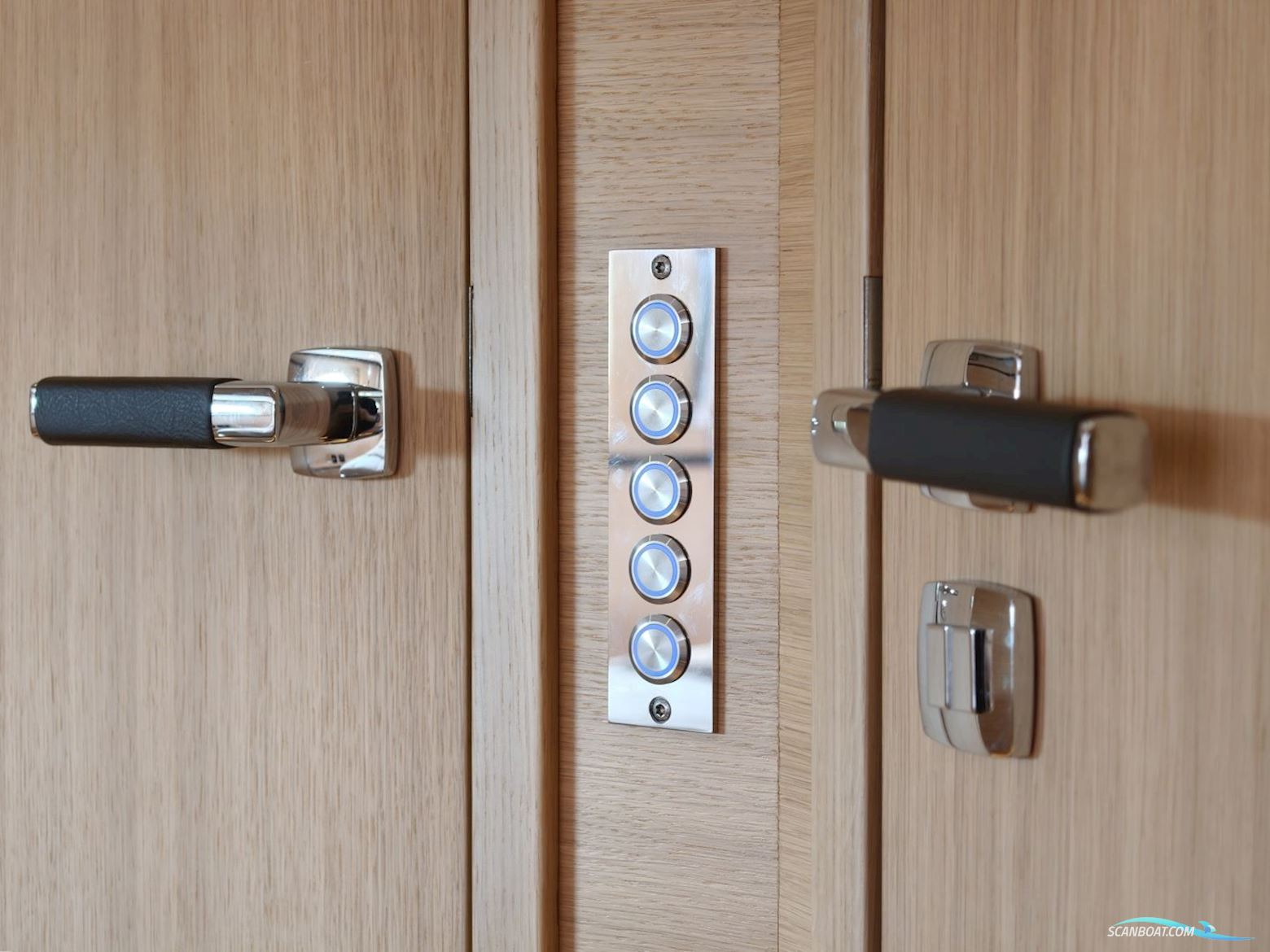De Alm Grand Voyager 65
