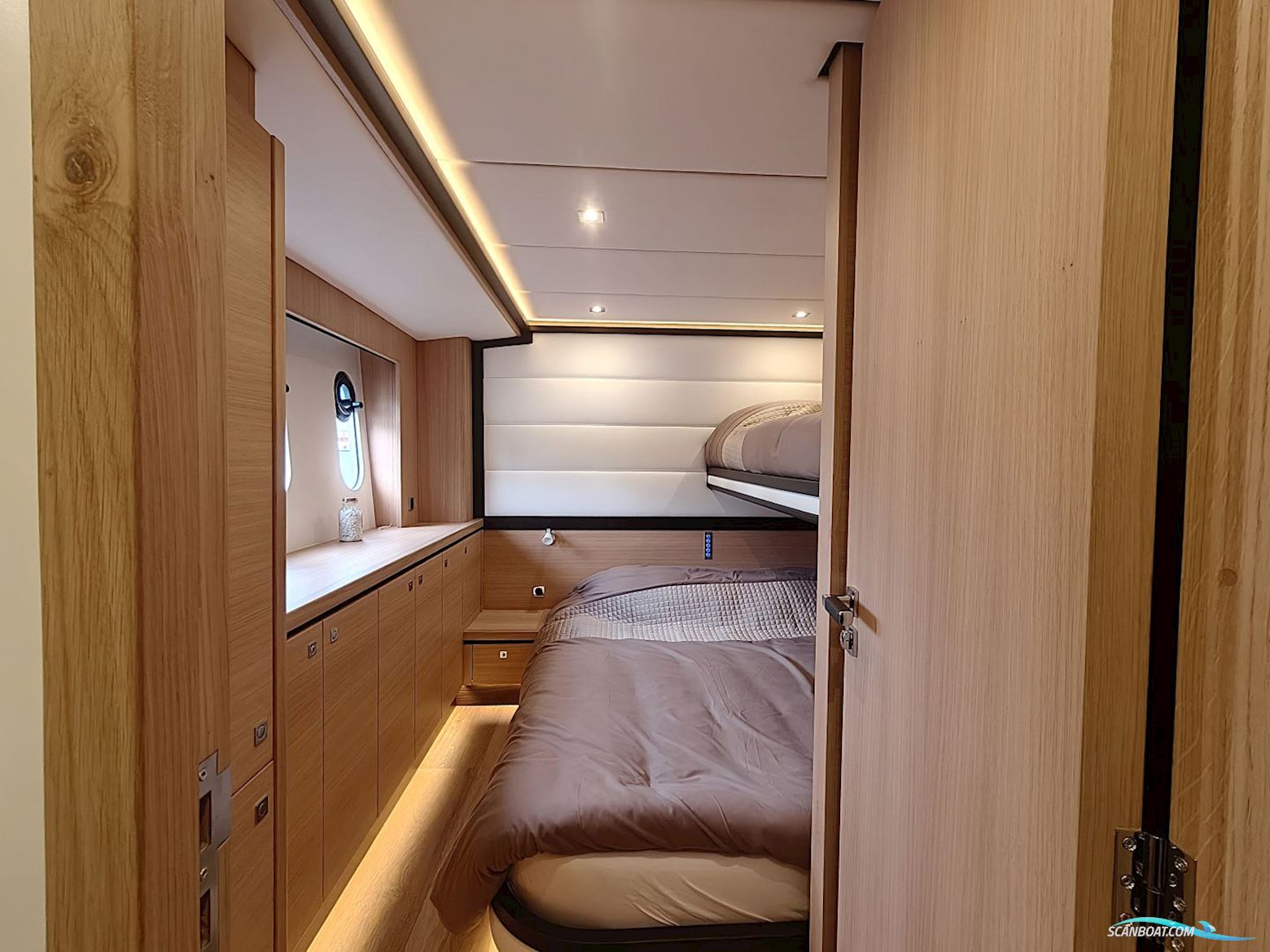 De Alm Grand Voyager 65