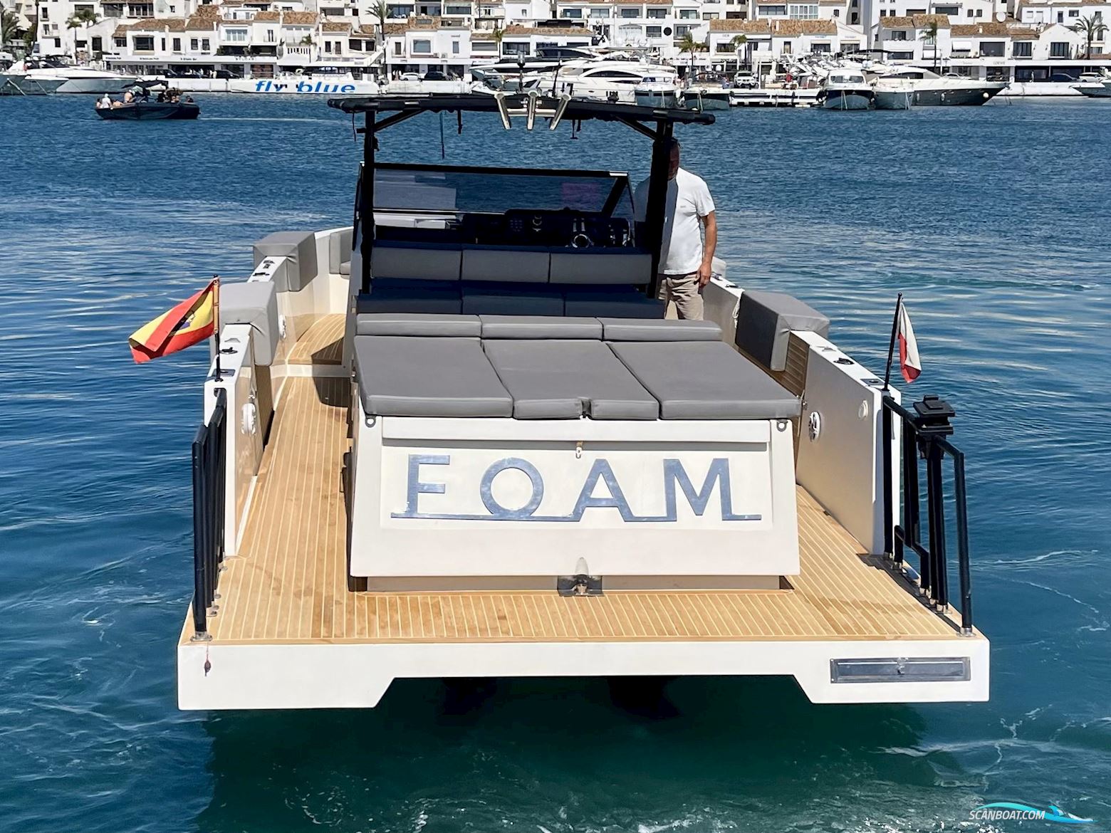 De Antonio Yachts D33 OPEN