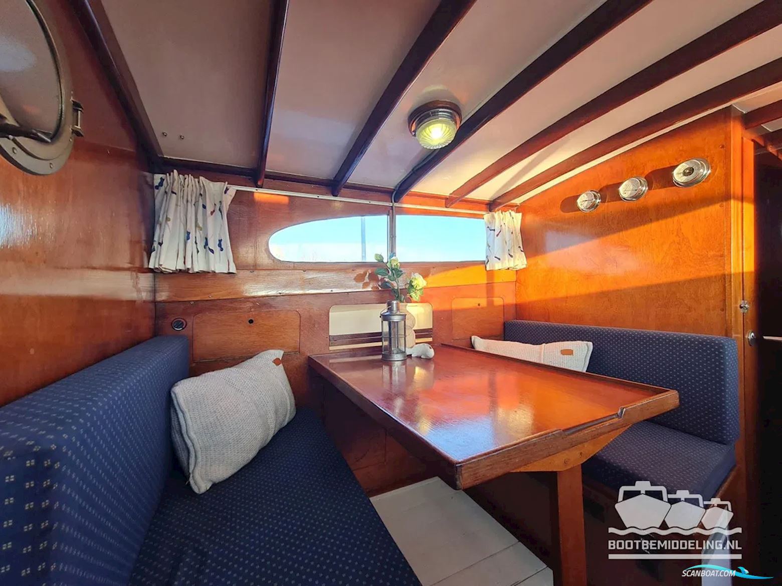 De Vries Lentsch 10.50 OK/AK