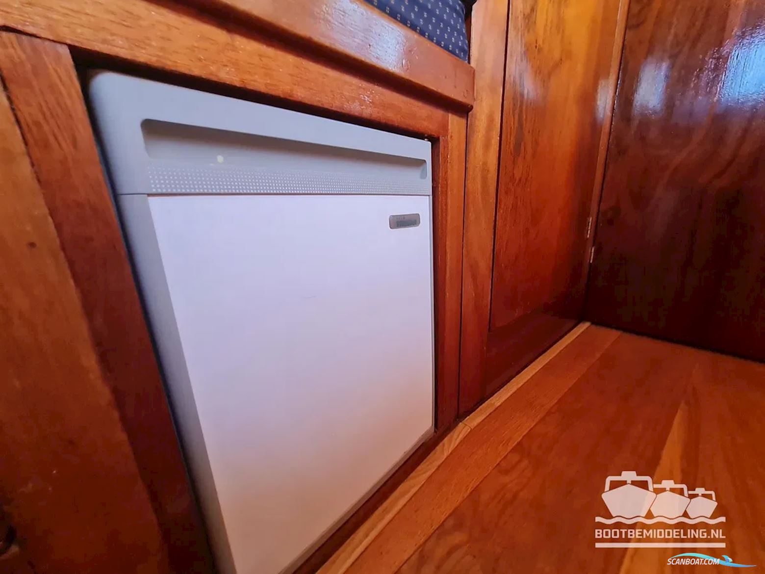 De Vries Lentsch 10.50 OK/AK