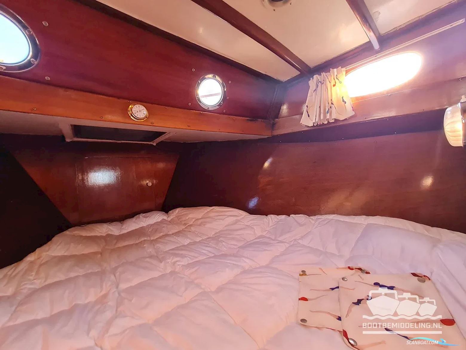 De Vries Lentsch 10.50 OK/AK