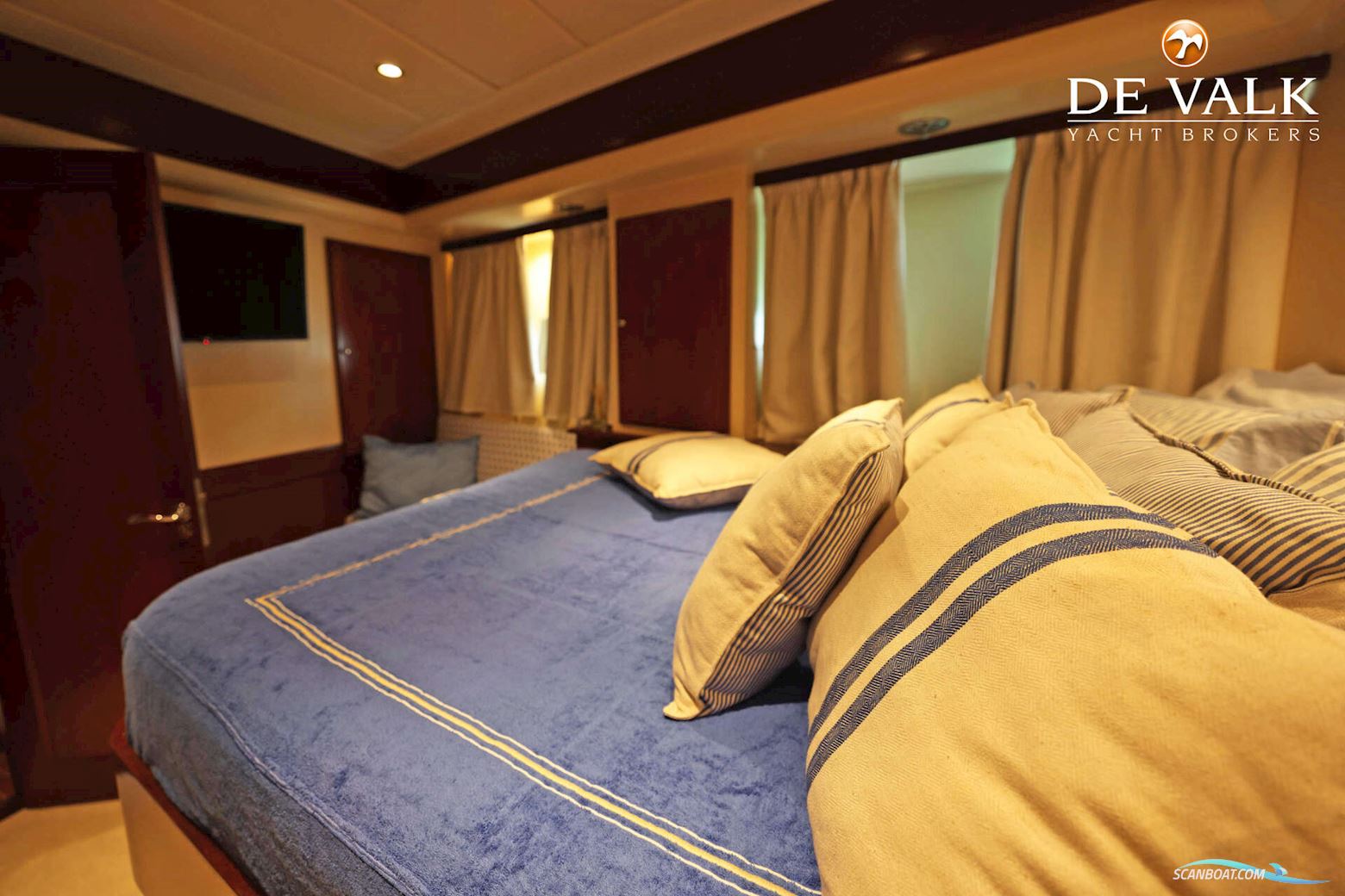 De Vries Lentsch 22M