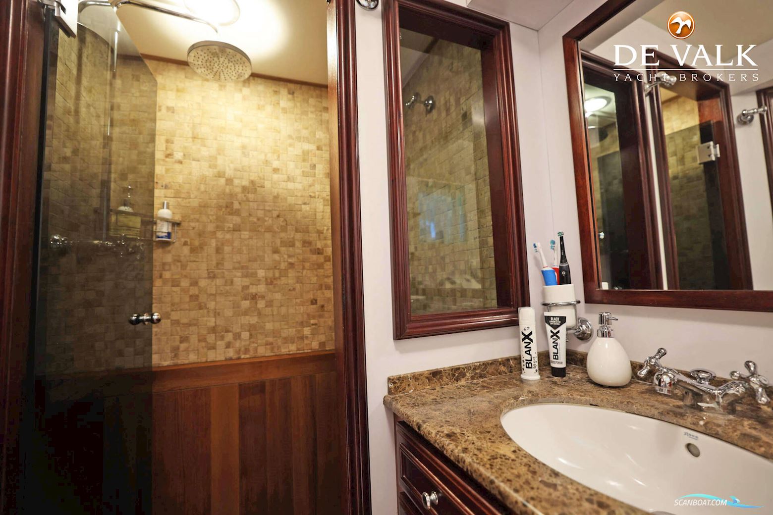 De Vries Lentsch 22M