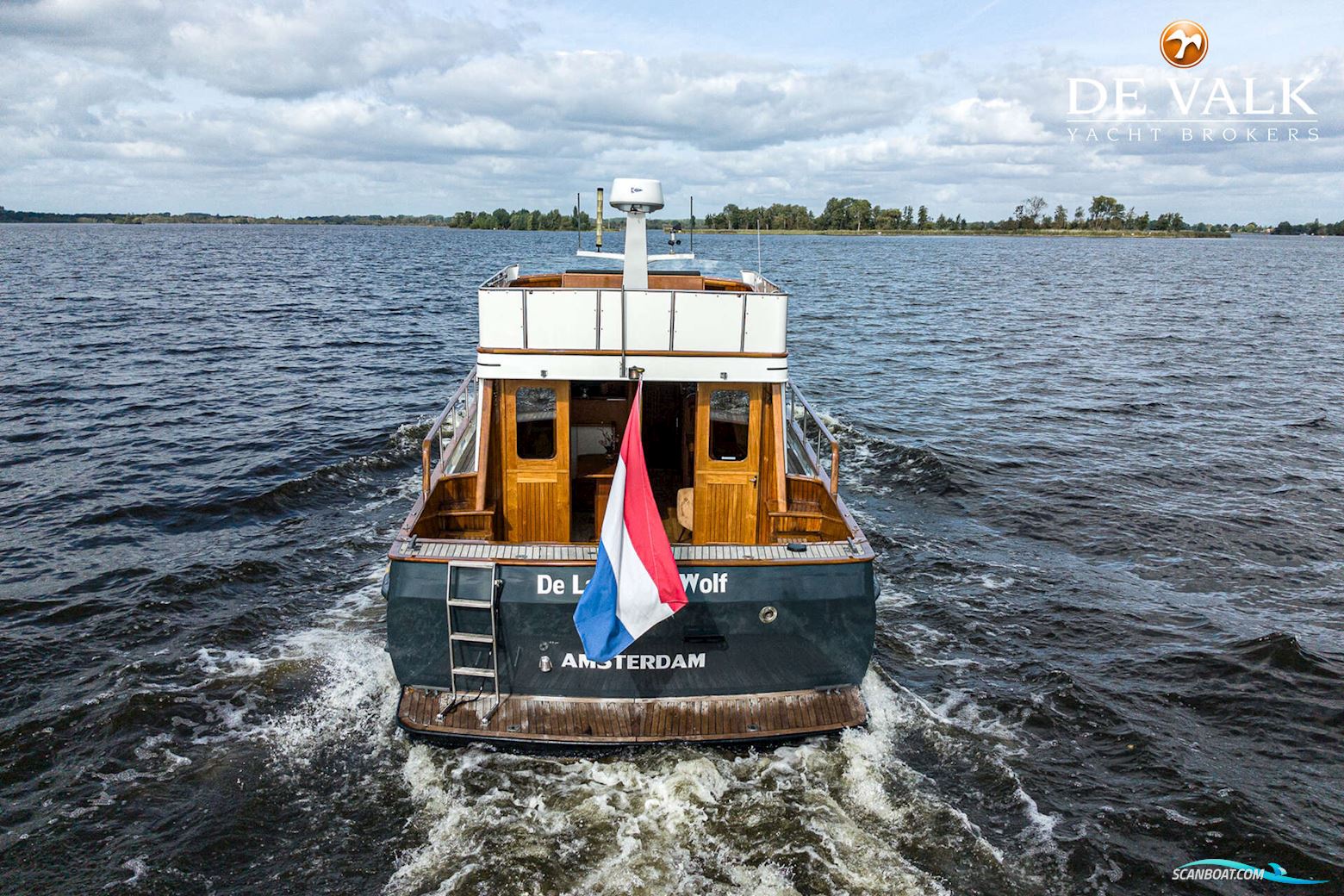 De Vries Lentsch 44 Sedan