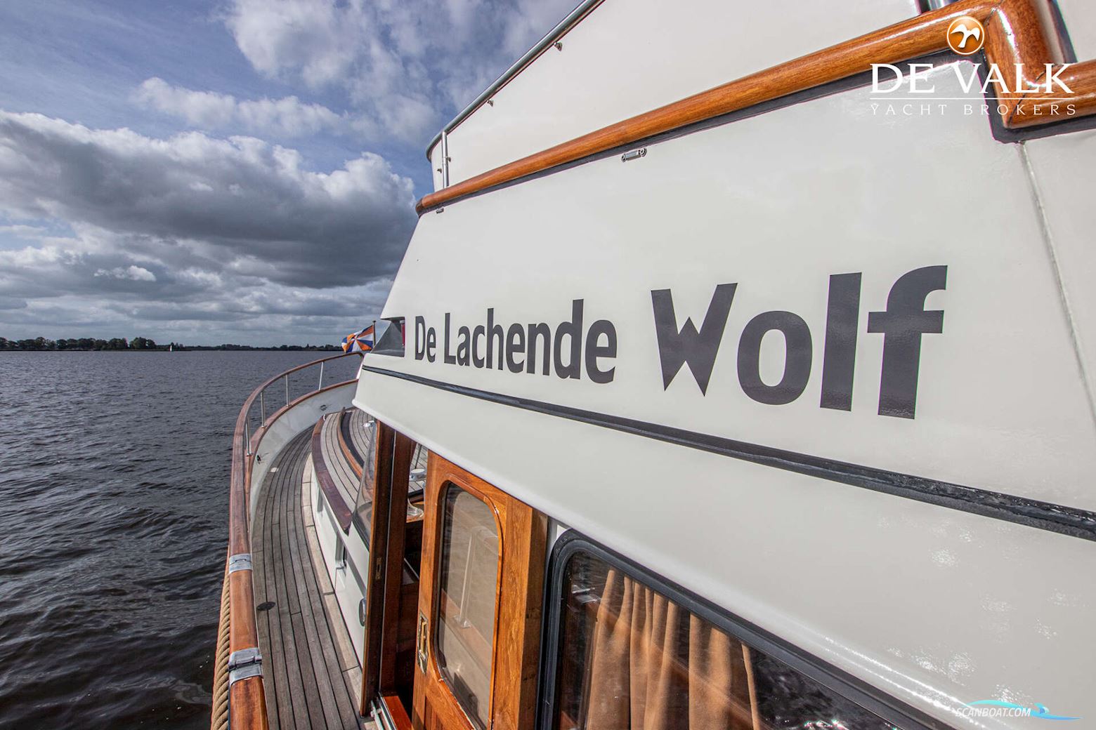 De Vries Lentsch 44 Sedan