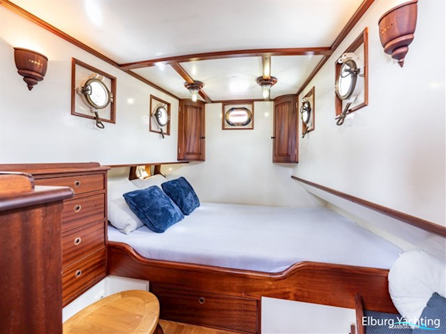 De Vries Lentsch Bromo - Full refit 