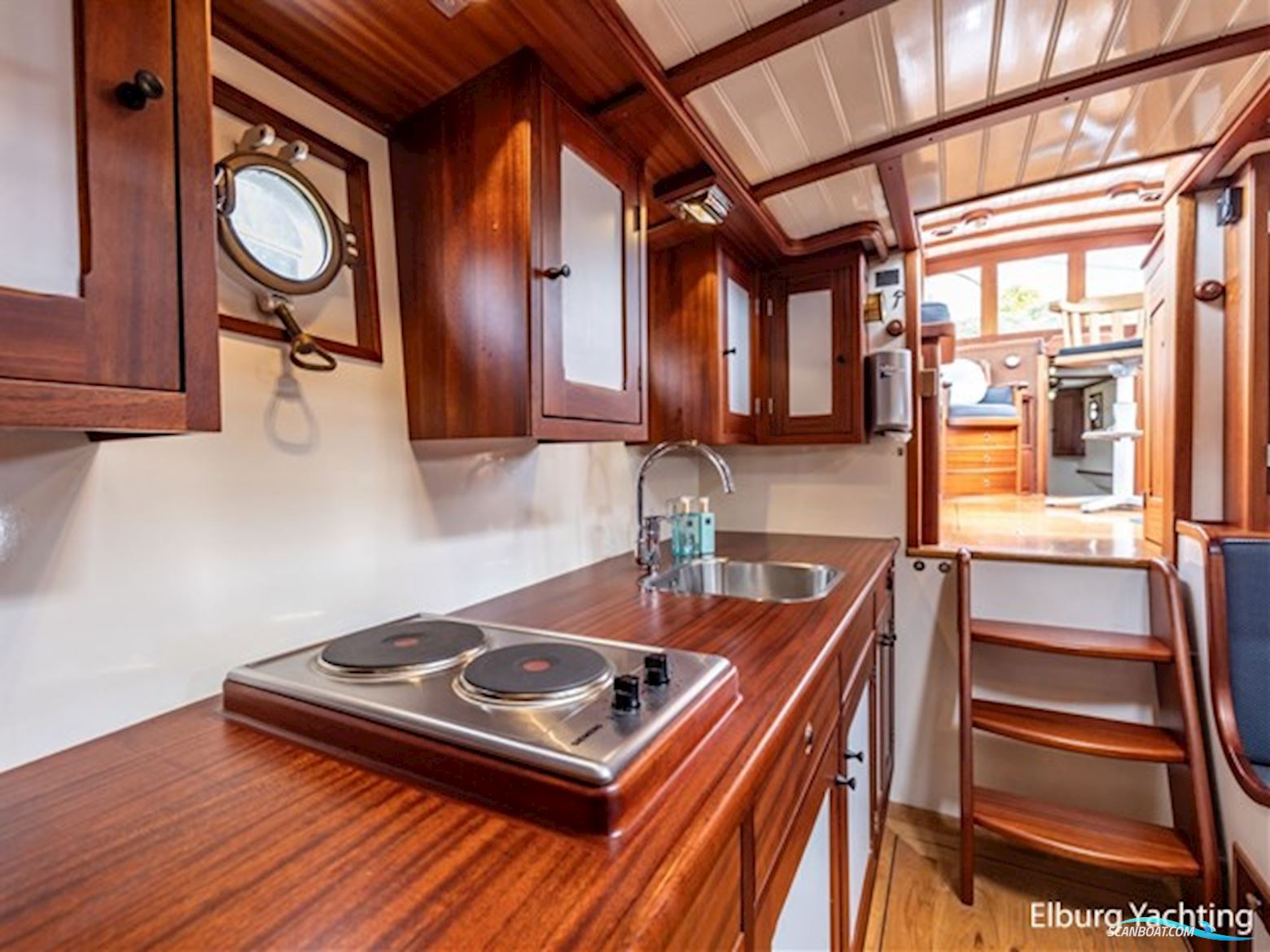 De Vries Lentsch Bromo - Full refit 