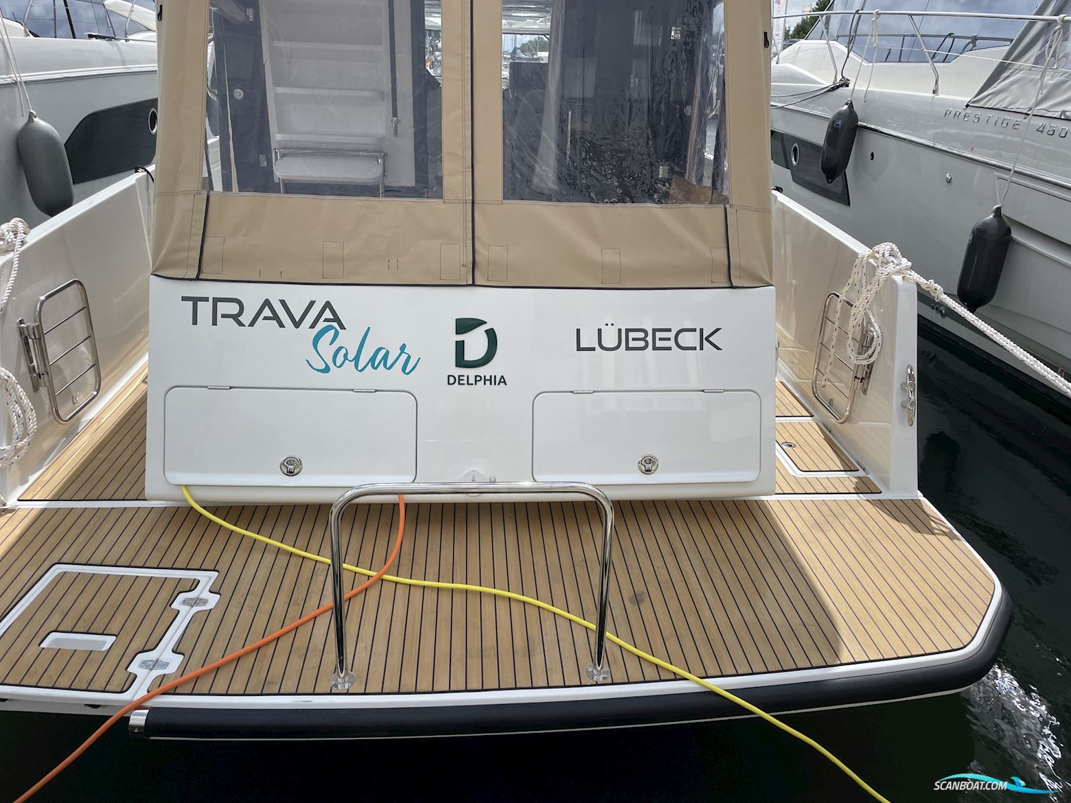 Delphia 11 Flylounge *Elektro Motorboot 2023, mit Torqeedo motor, Deutschland