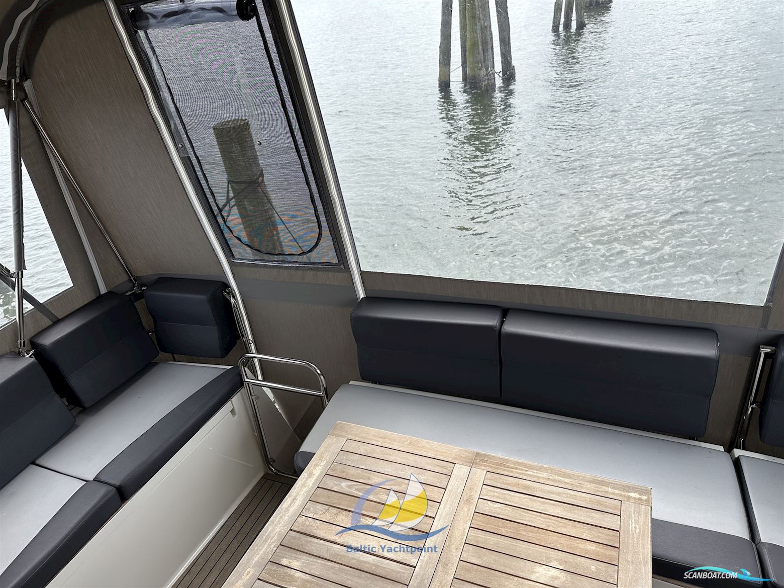 Delphia 1100 S Escape