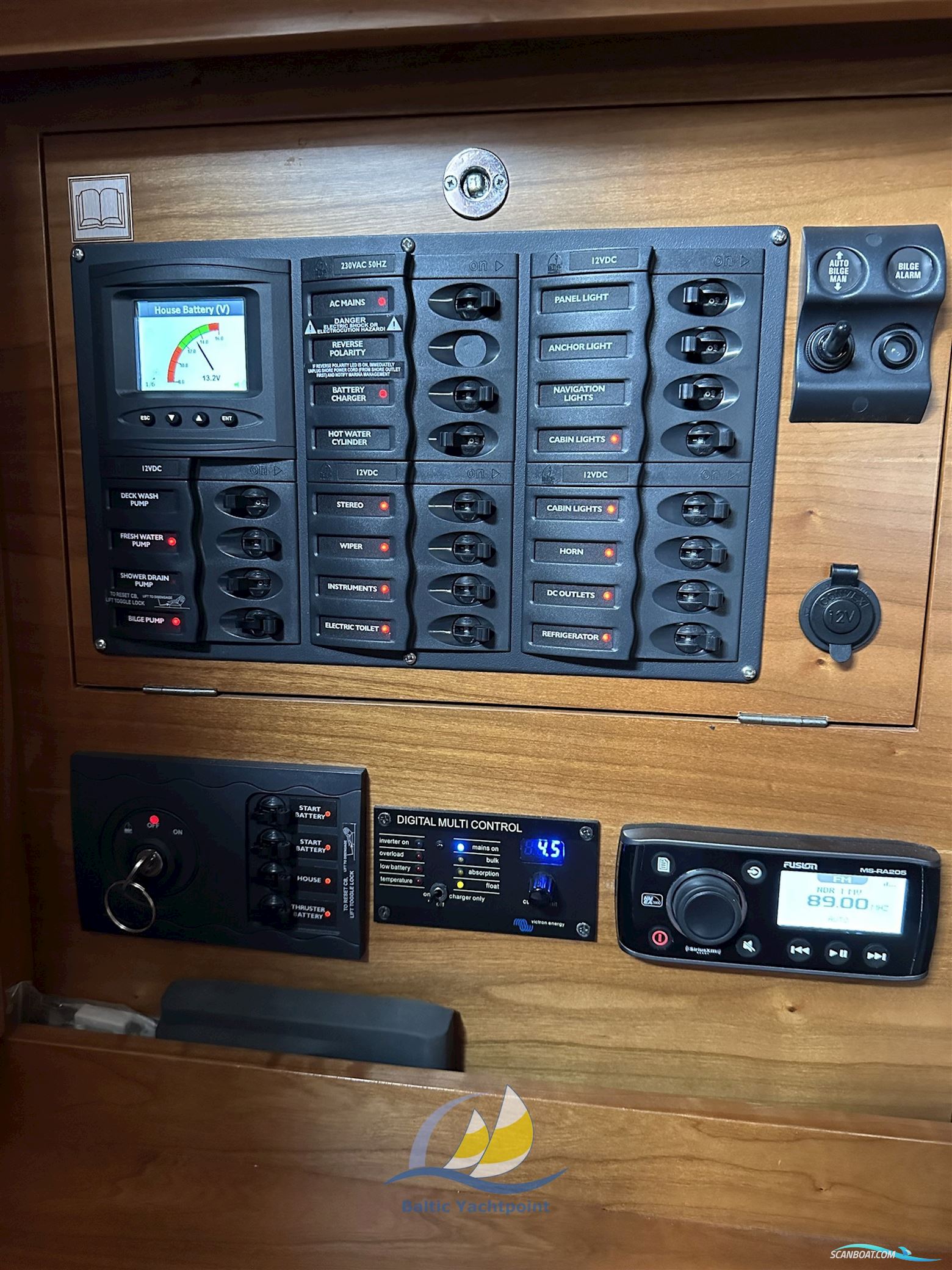 Delphia 1100 S Escape