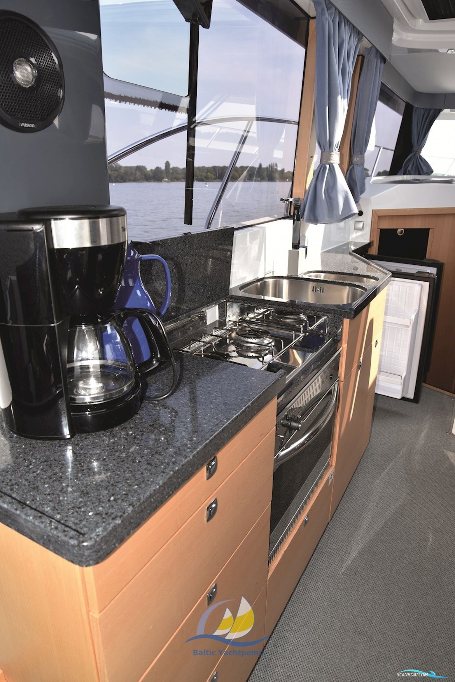Delphia Escape 1150