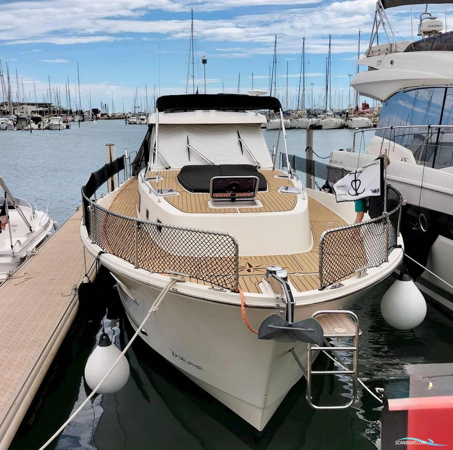 Delphia Escape 1350
