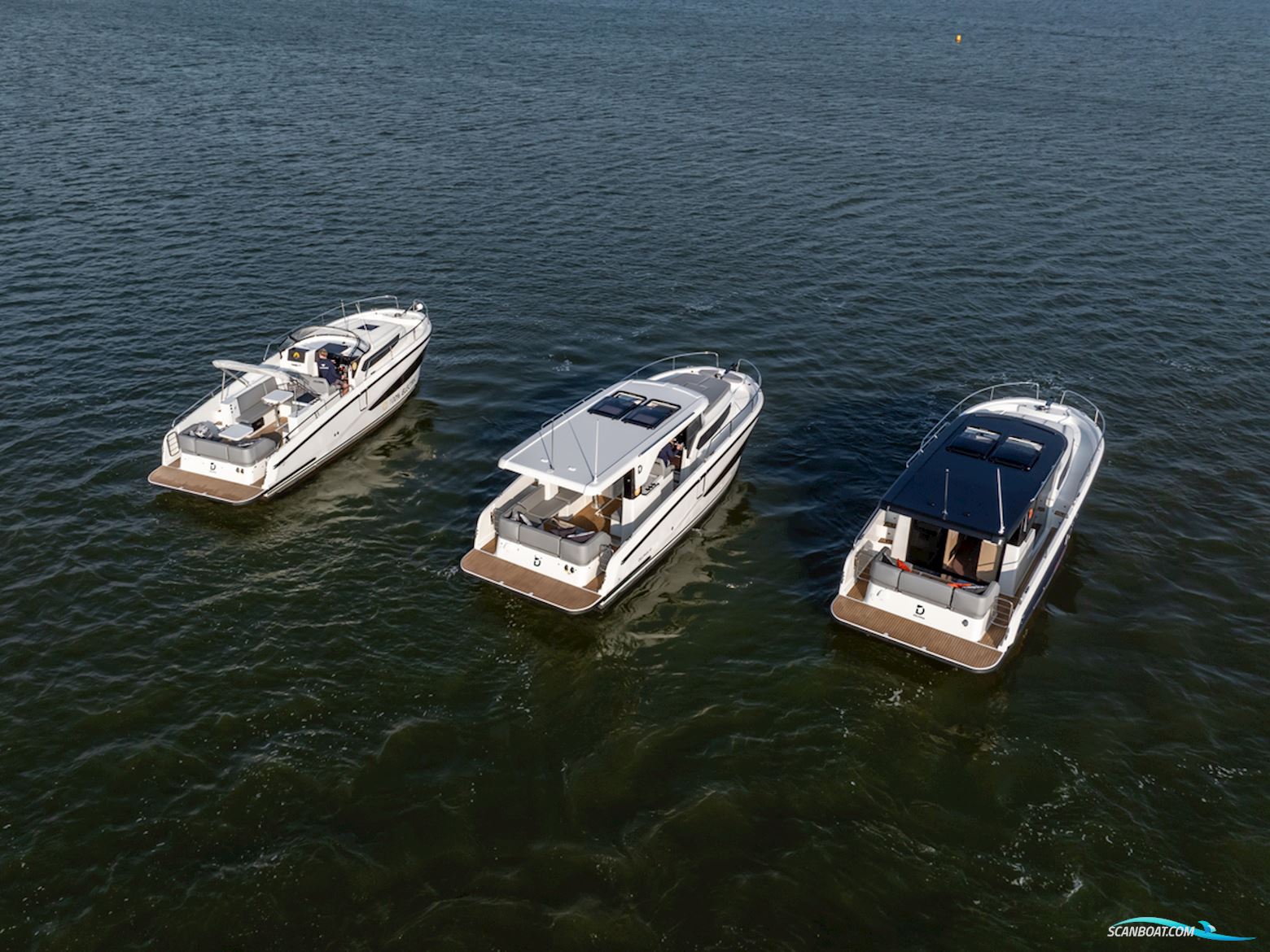 DELPHIA YACHTS 10 LoungeTop Electric DEMO, direct leverbaar
