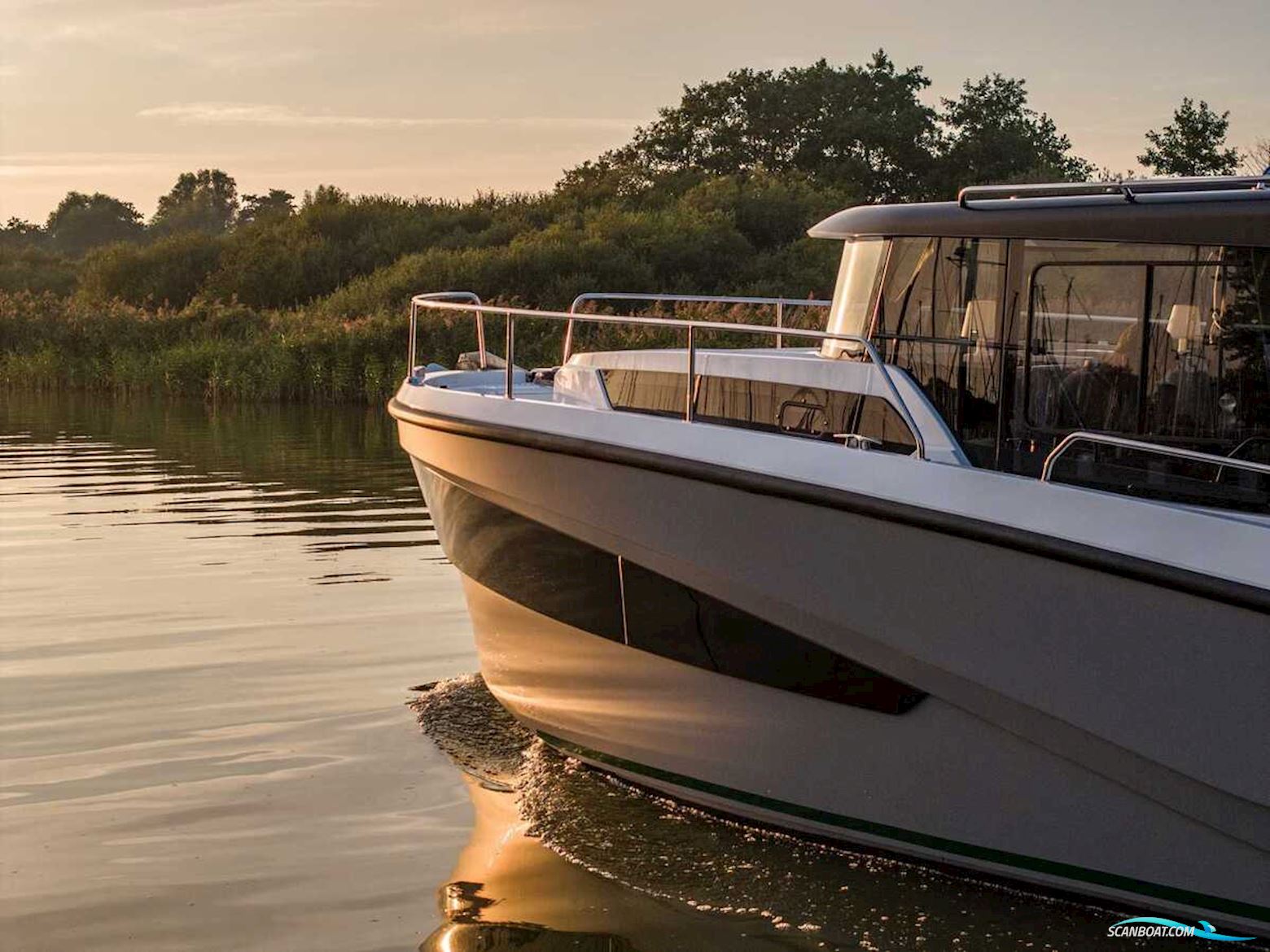 DELPHIA YACHTS 10 Sedan