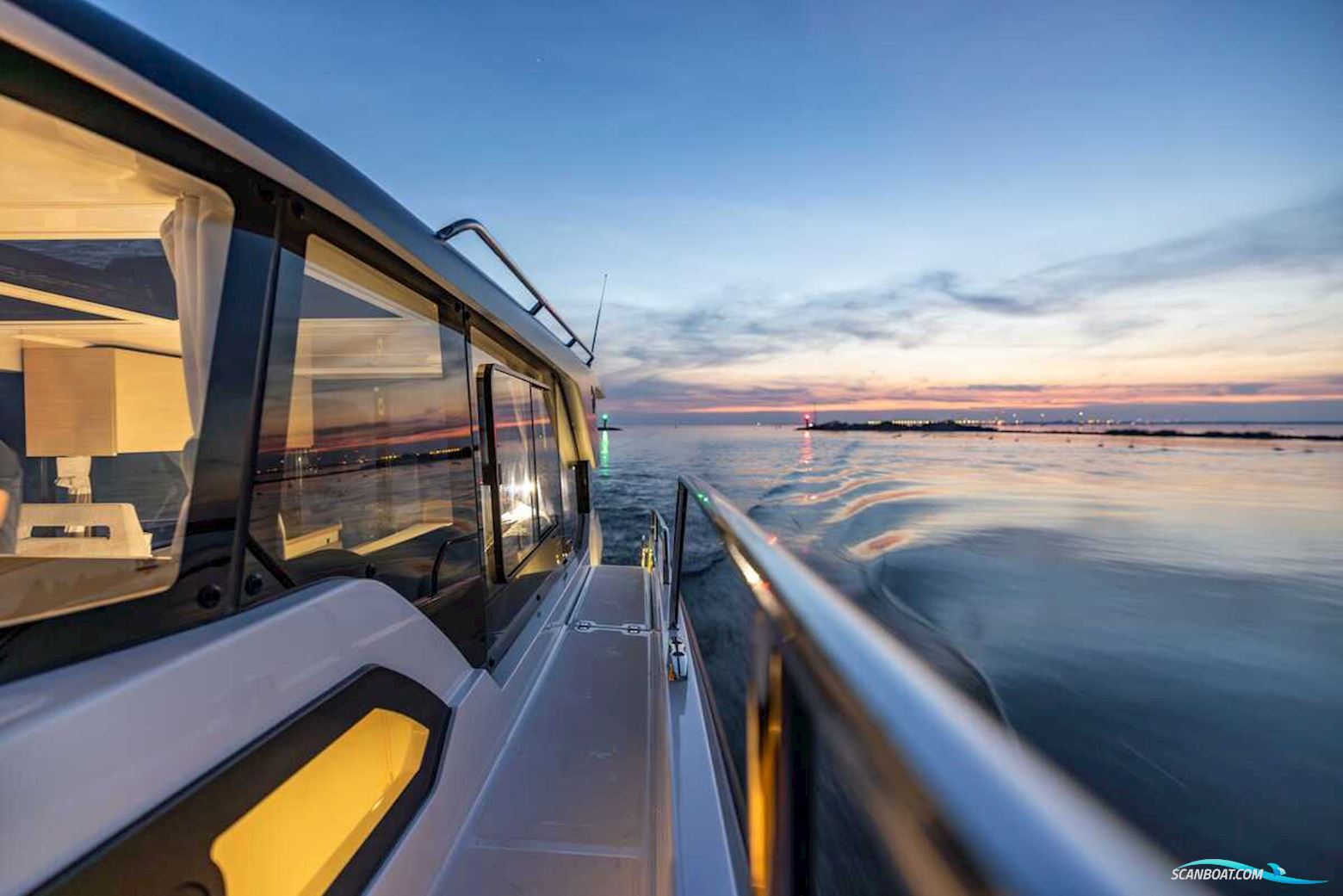 DELPHIA YACHTS 10 Sedan