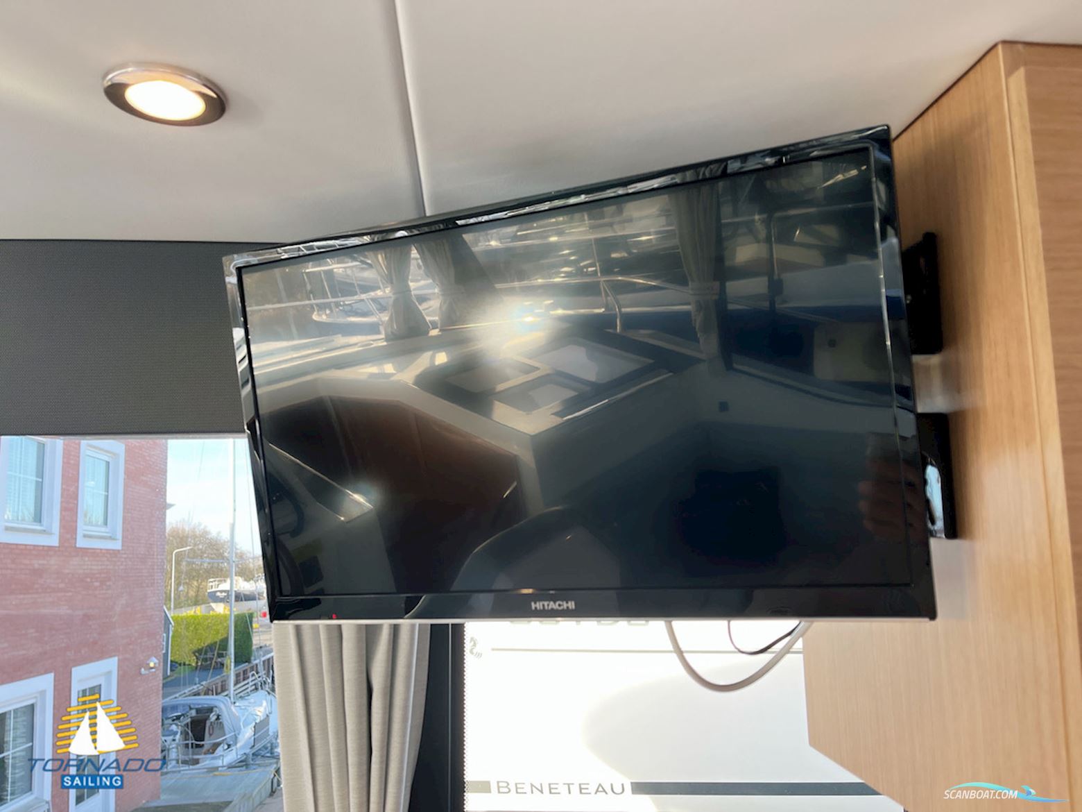 DELPHIA YACHTS 12 Flylounge