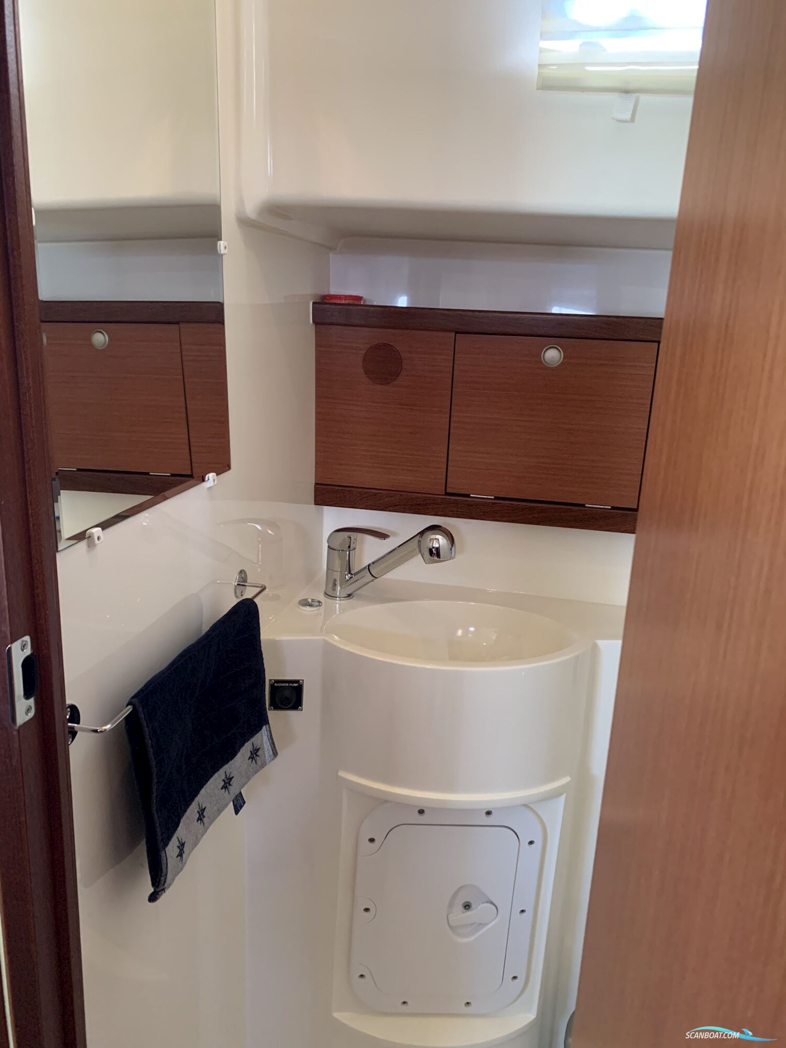 Delphia Yachts Escape 1350