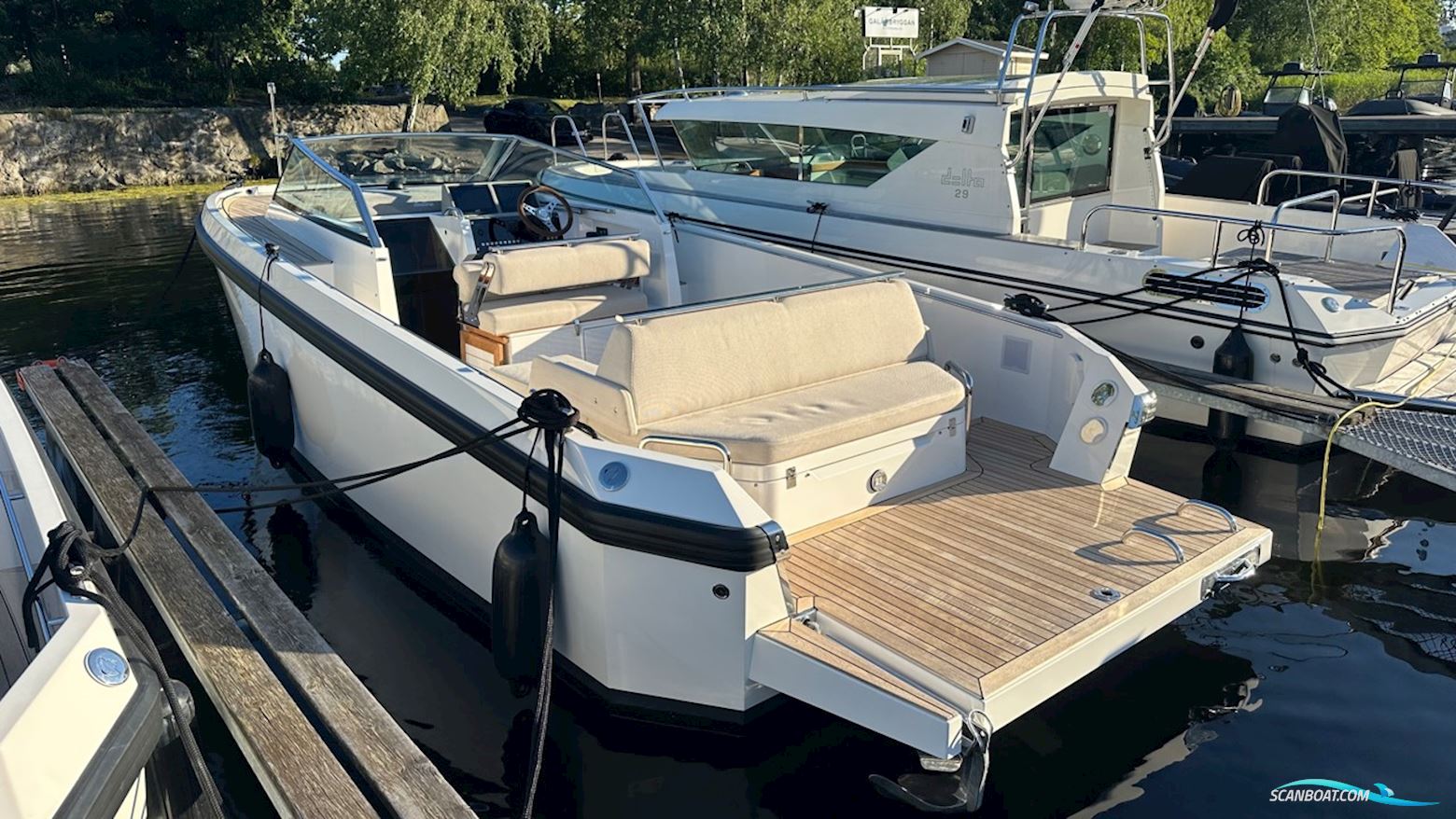 Delta 26 Open
