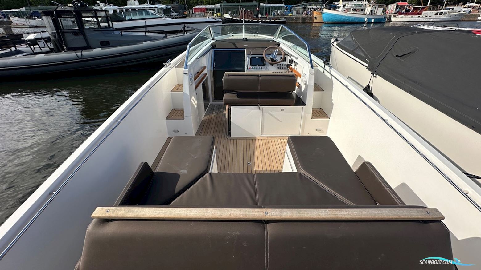 Delta 26 Open