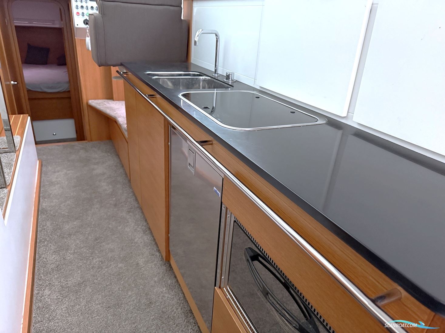Delta 34 SW