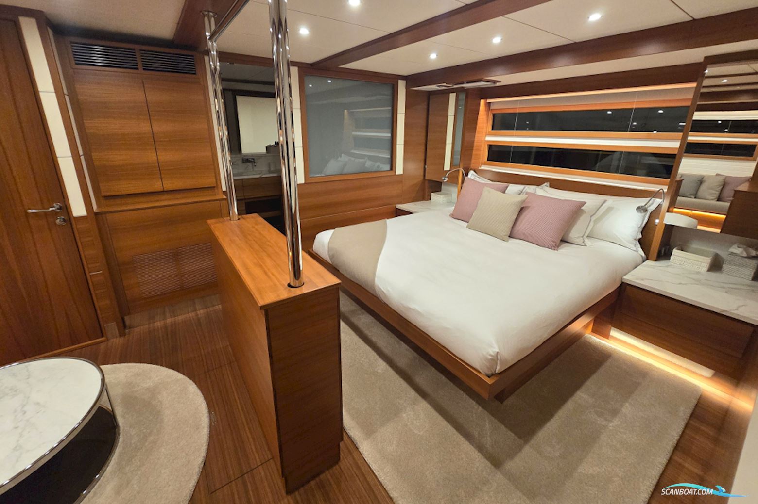 Delta Powerboats 88 Carbon